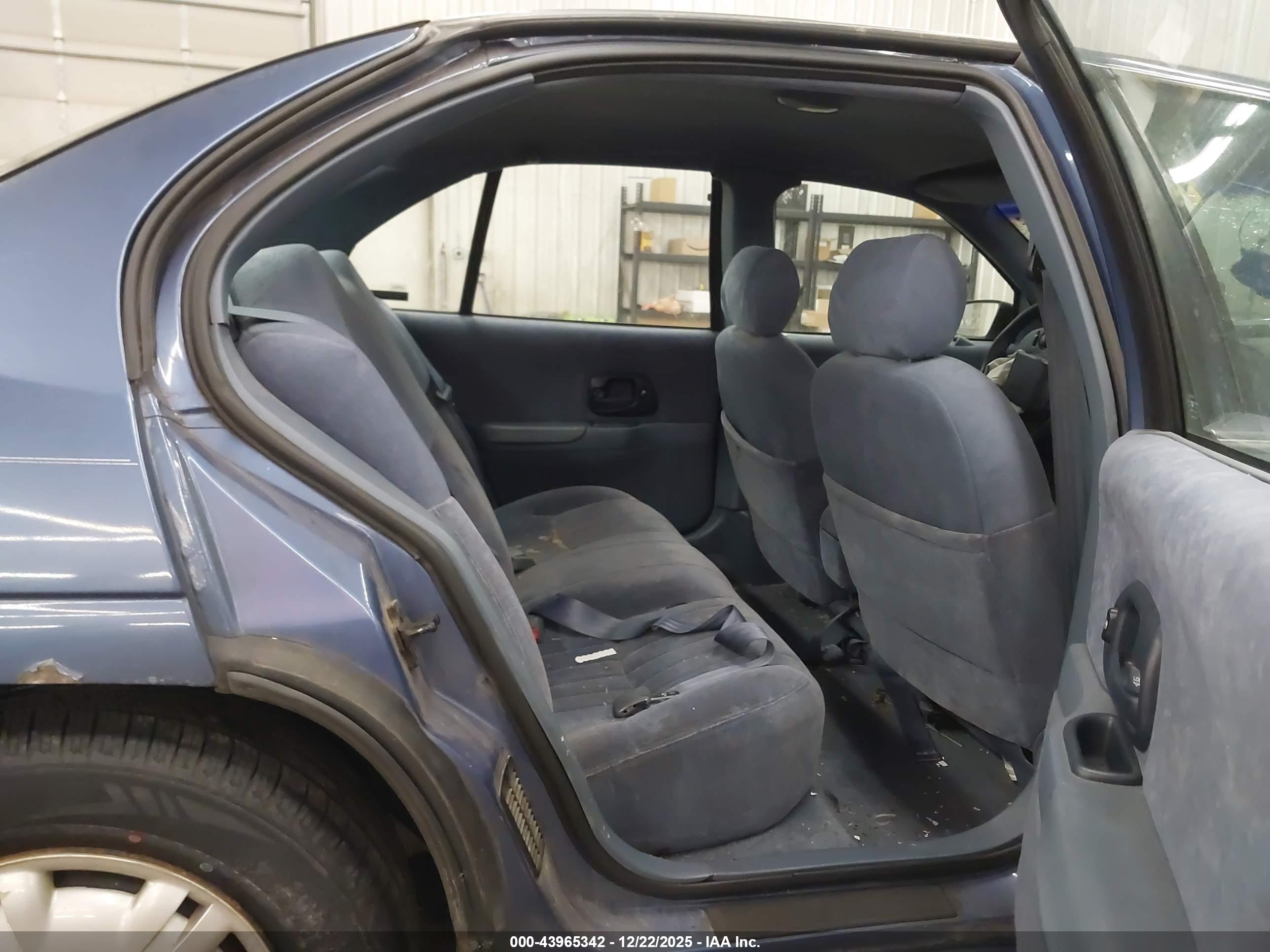 CHEVROLET LUMINA image 8