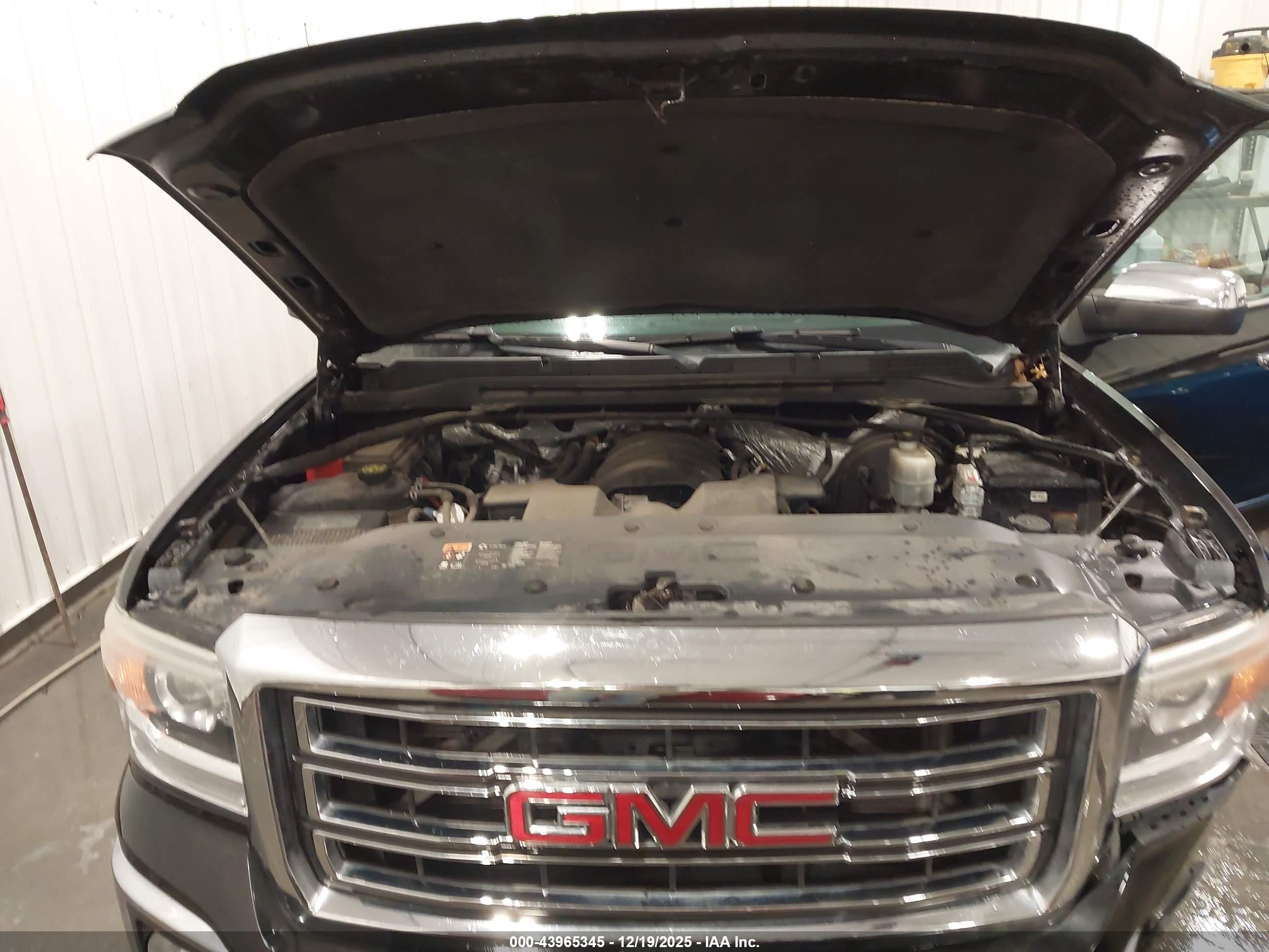 GMC SIERRA image 10
