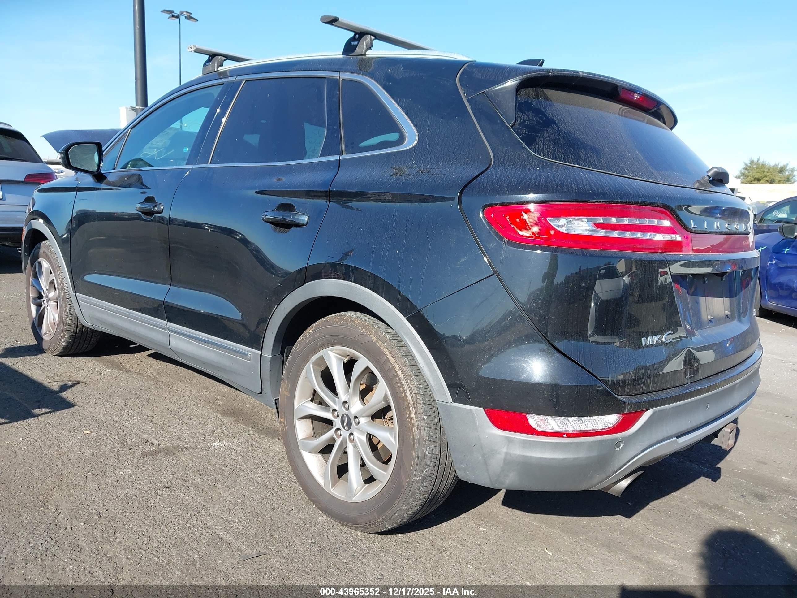 LINCOLN MKC image 3