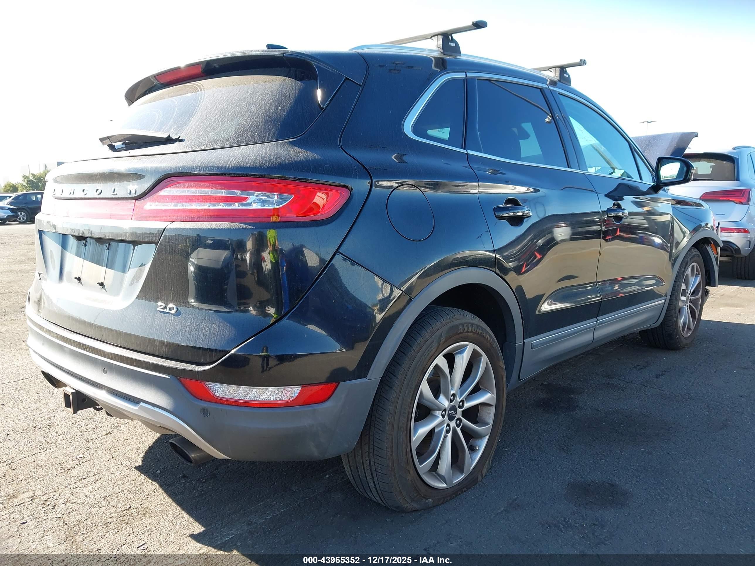 LINCOLN MKC image 4