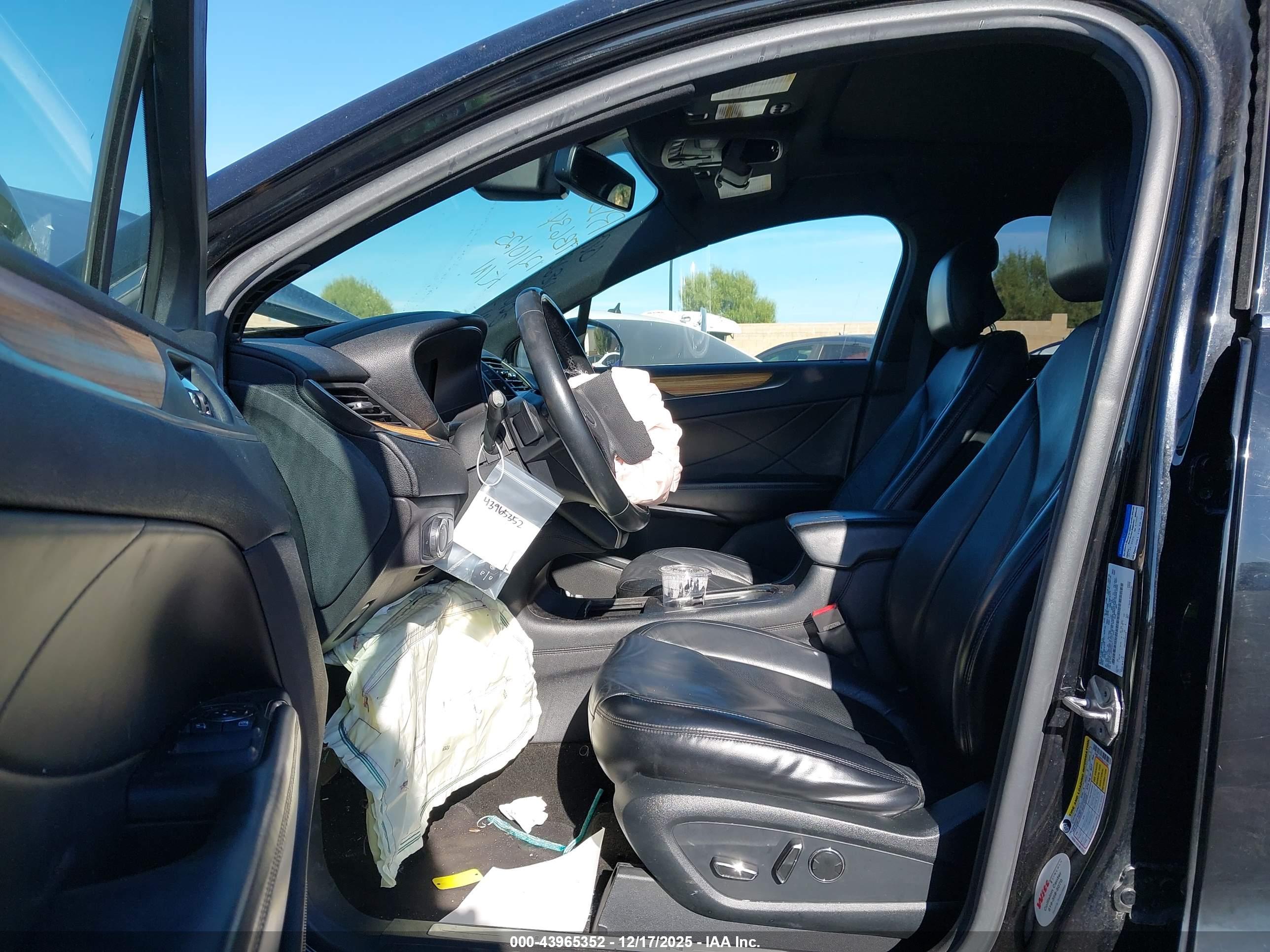 LINCOLN MKC image 5