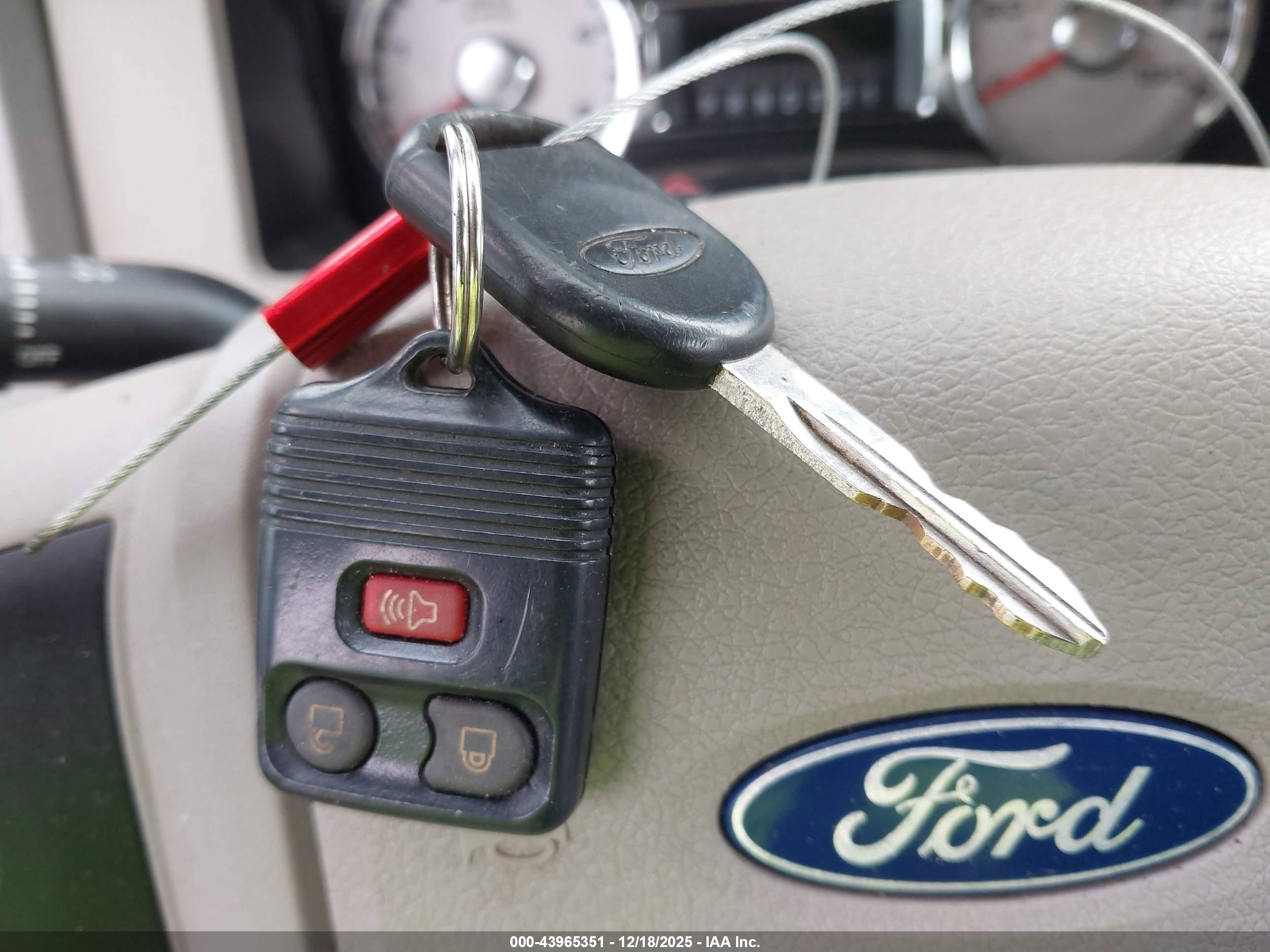 FORD F-250 image 11