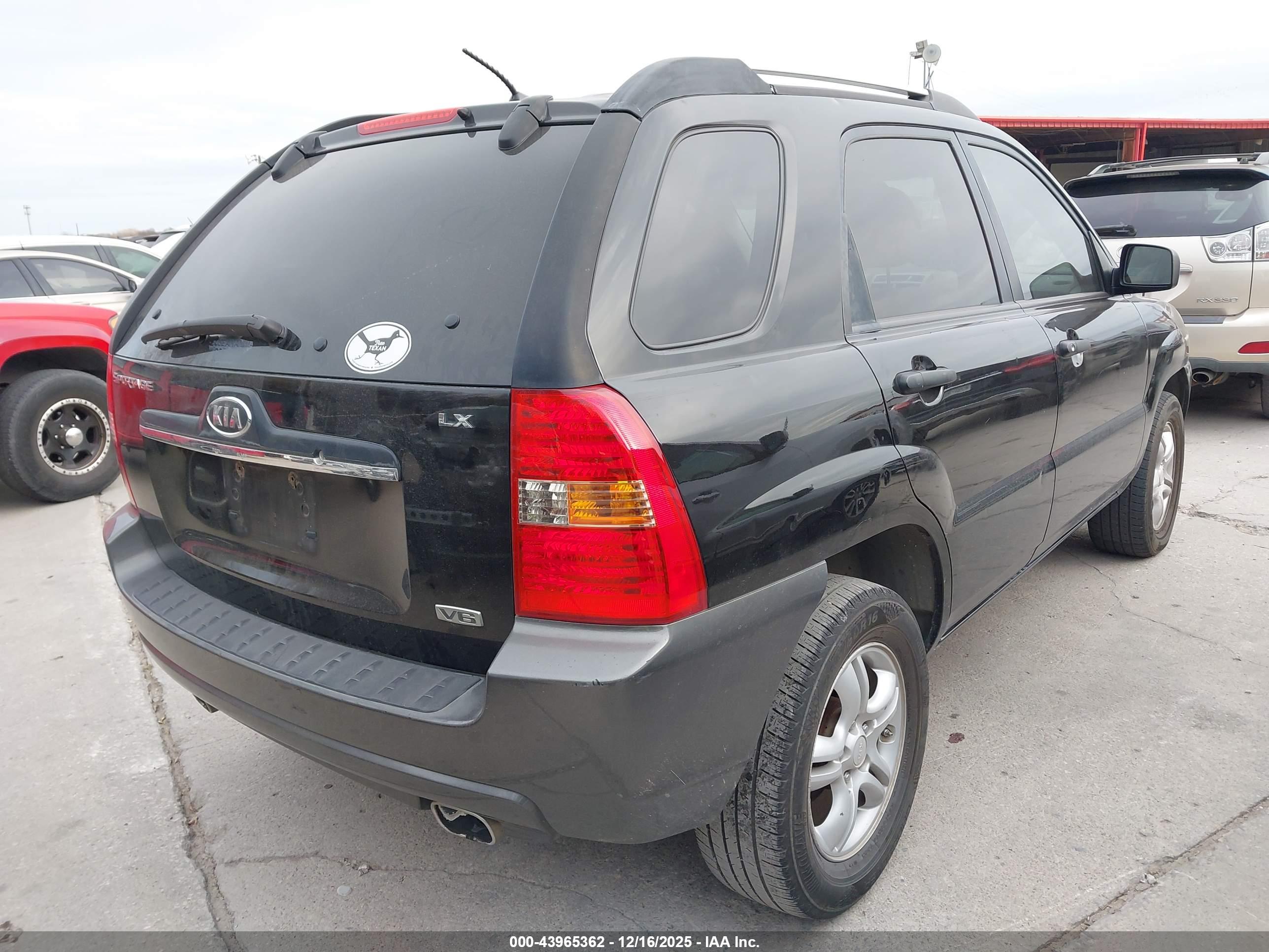 KIA SPORTAGE image 4