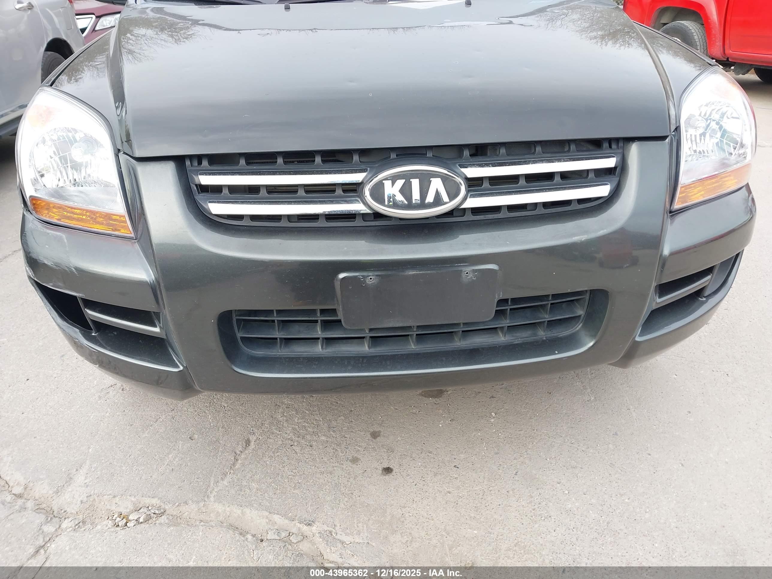 KIA SPORTAGE image 6