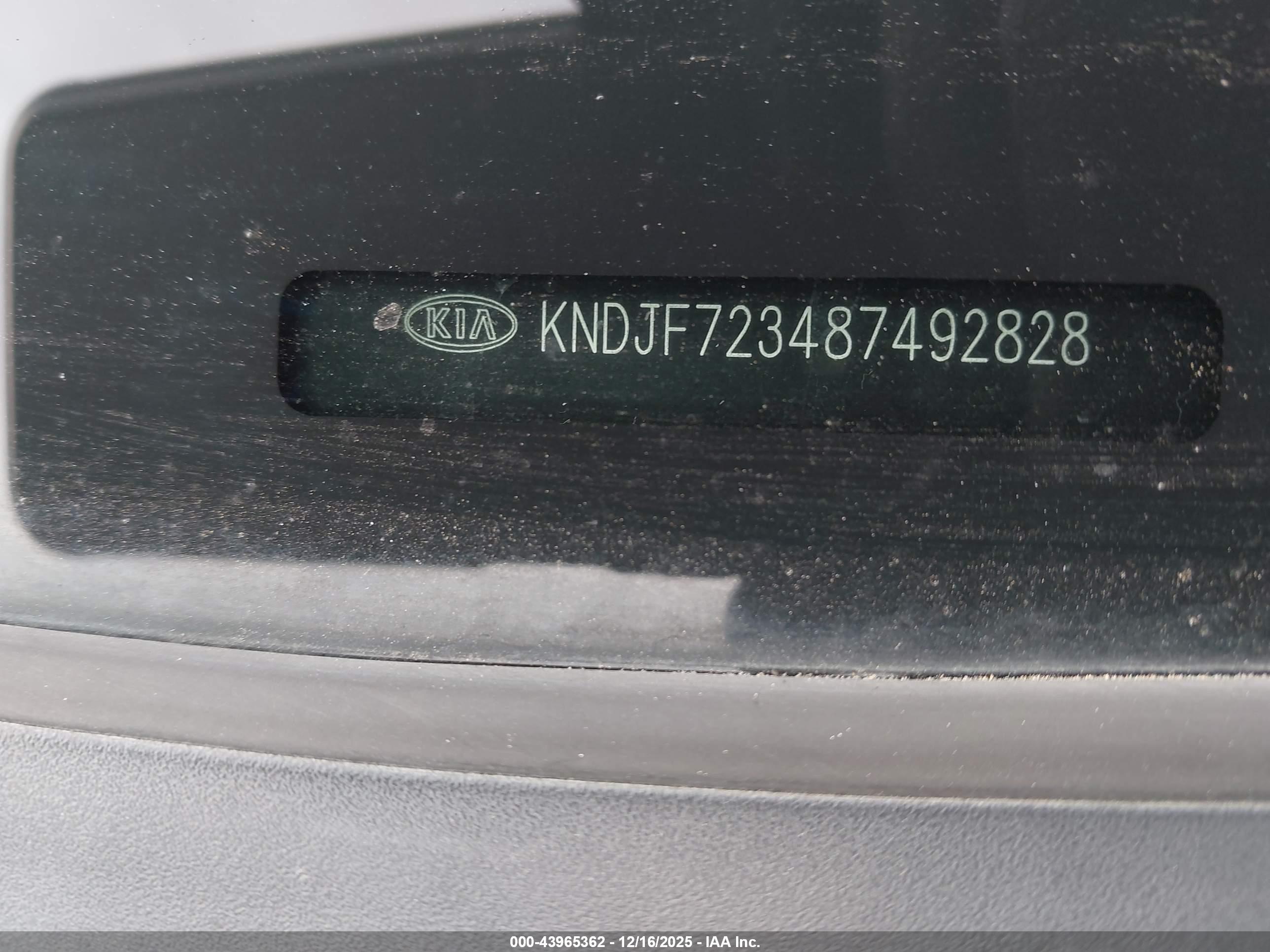 KIA SPORTAGE image 9