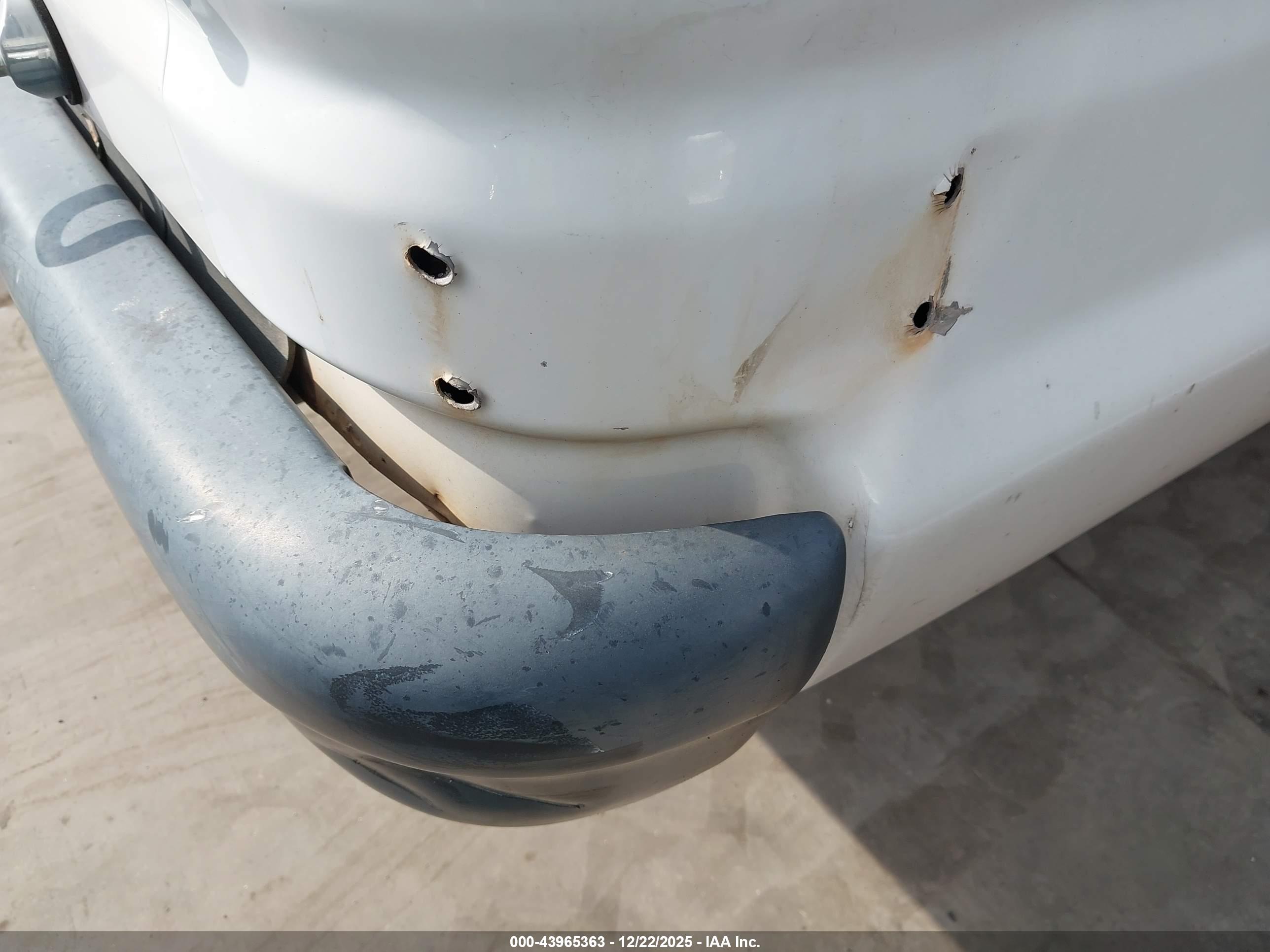 FORD E-250 image 6