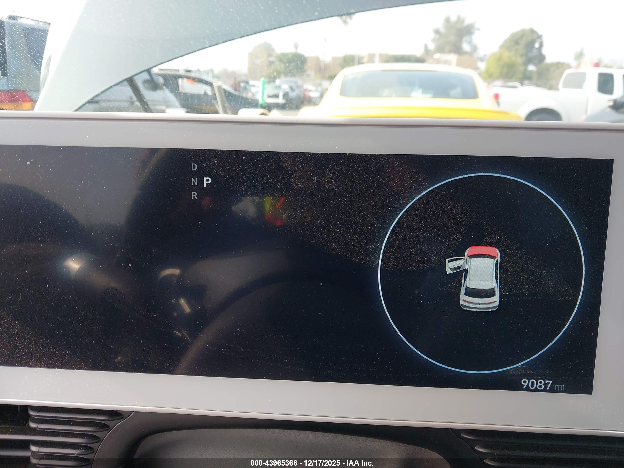 HYUNDAI IONIQ image 7