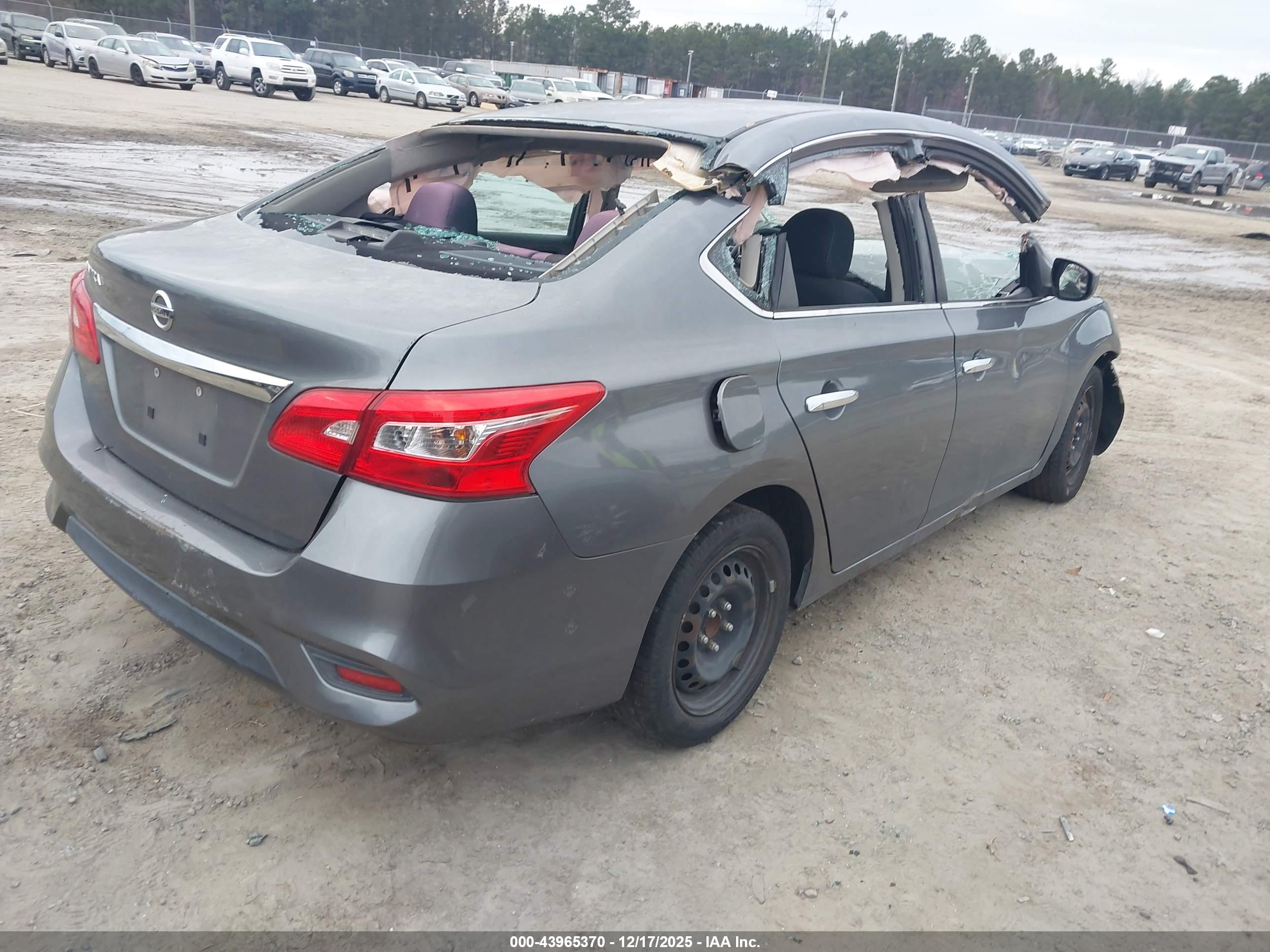 NISSAN SENTRA image 4