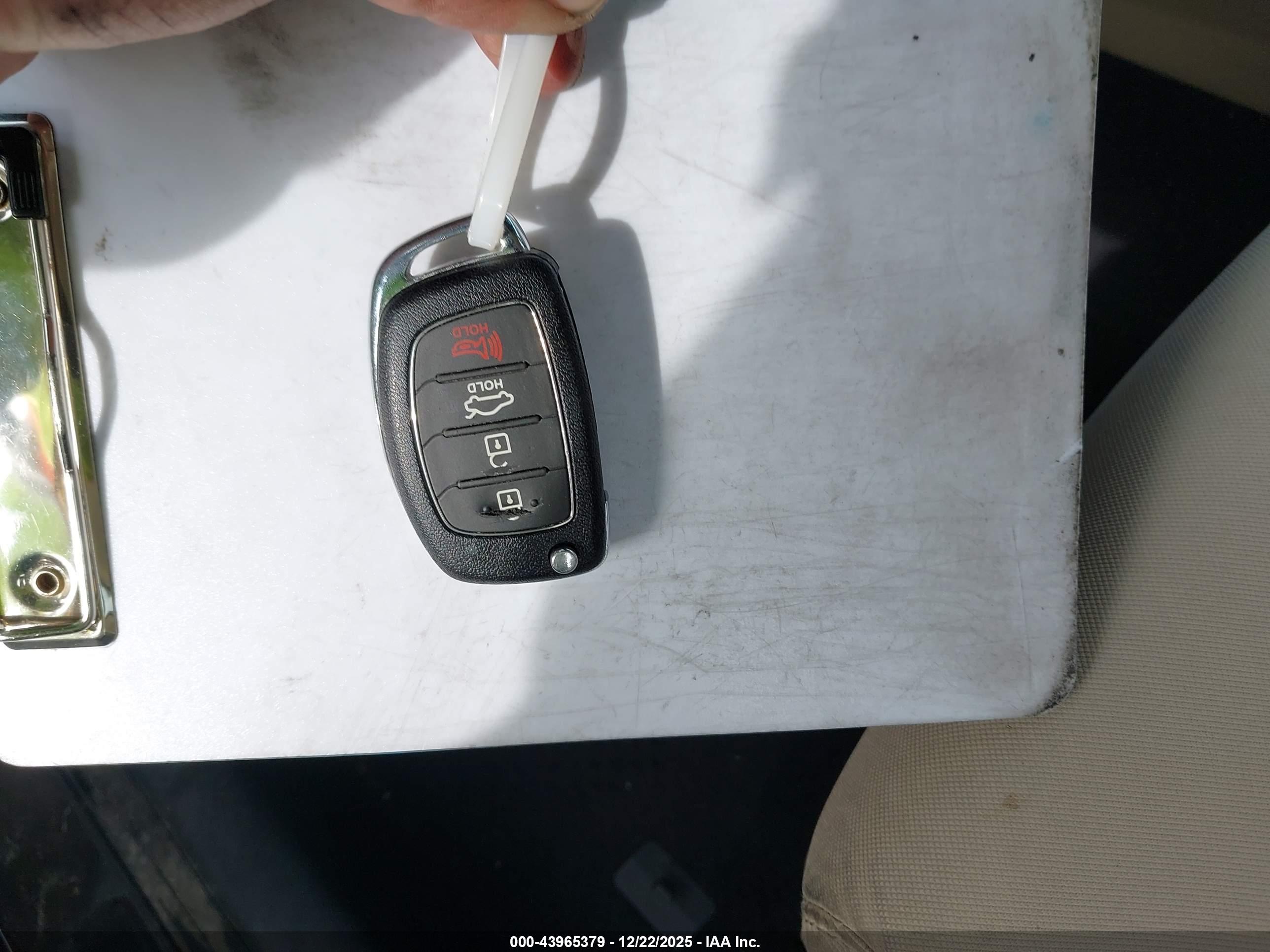 HYUNDAI SONATA image 11