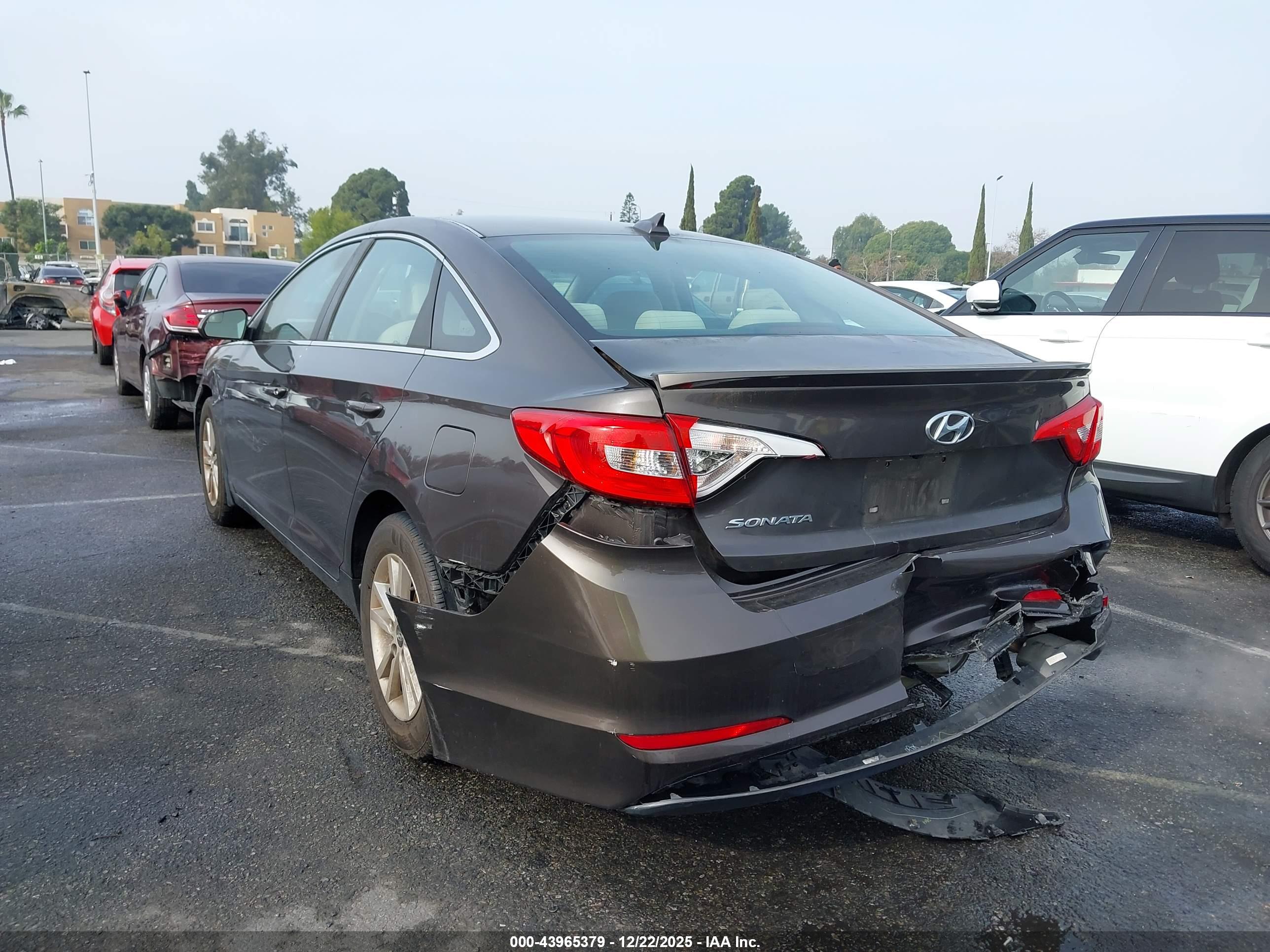 HYUNDAI SONATA image 3