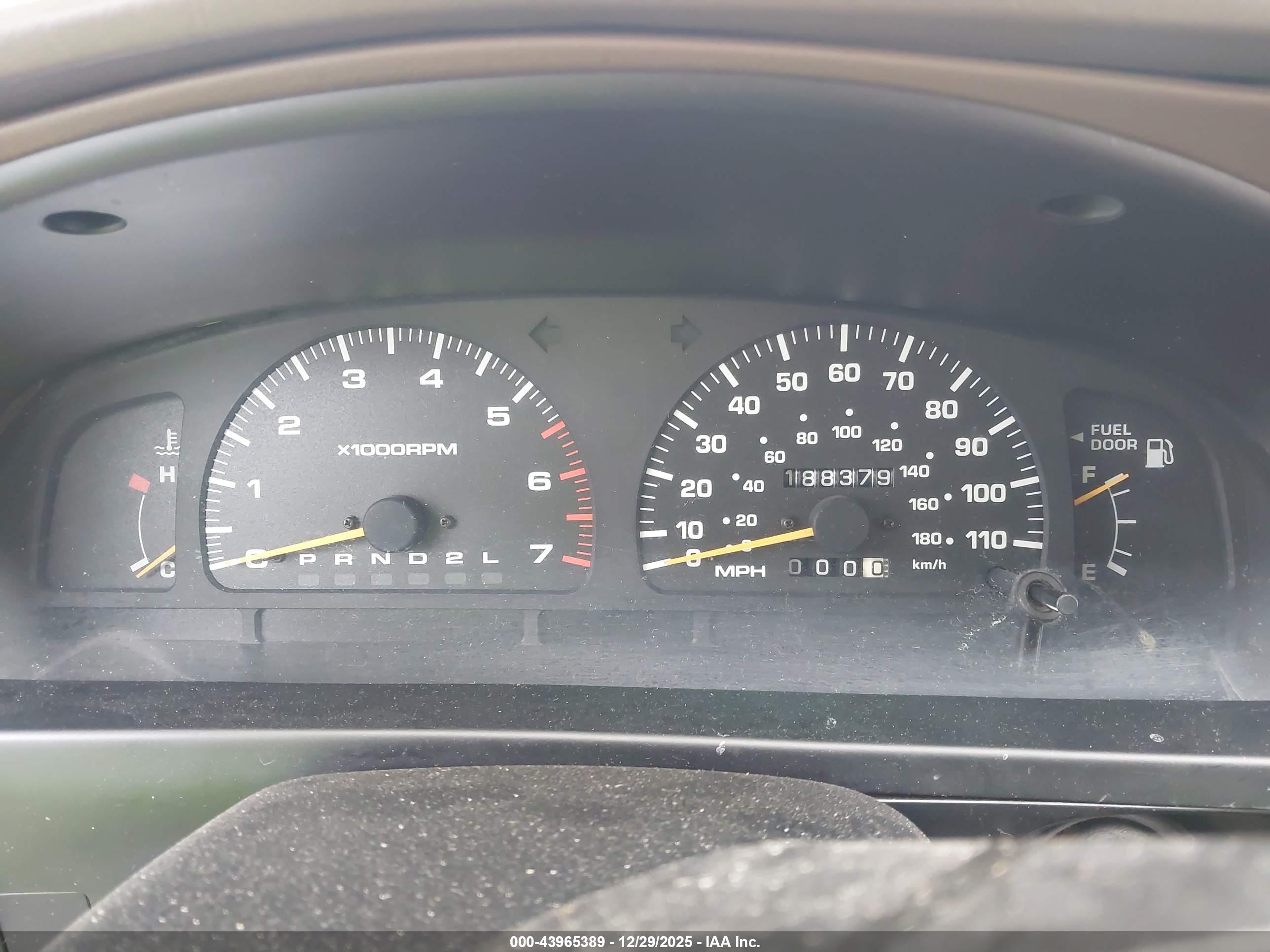 TOYOTA 4RUNNER image 7