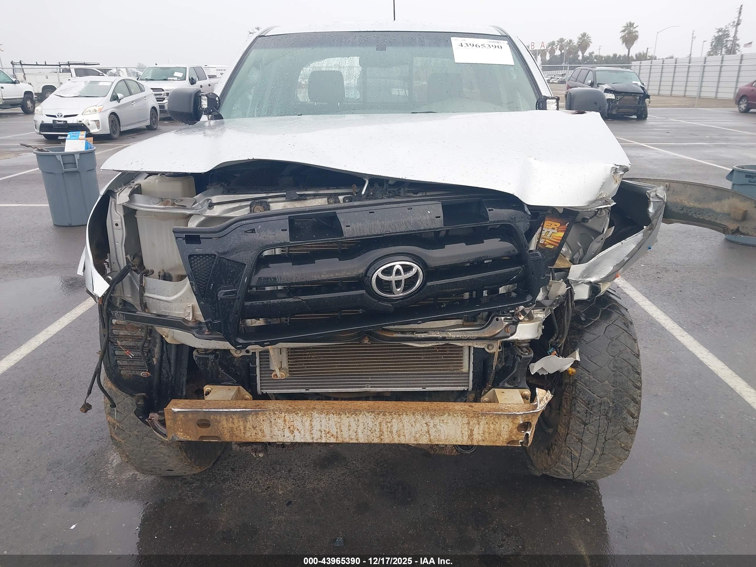 TOYOTA TACOMA image 6