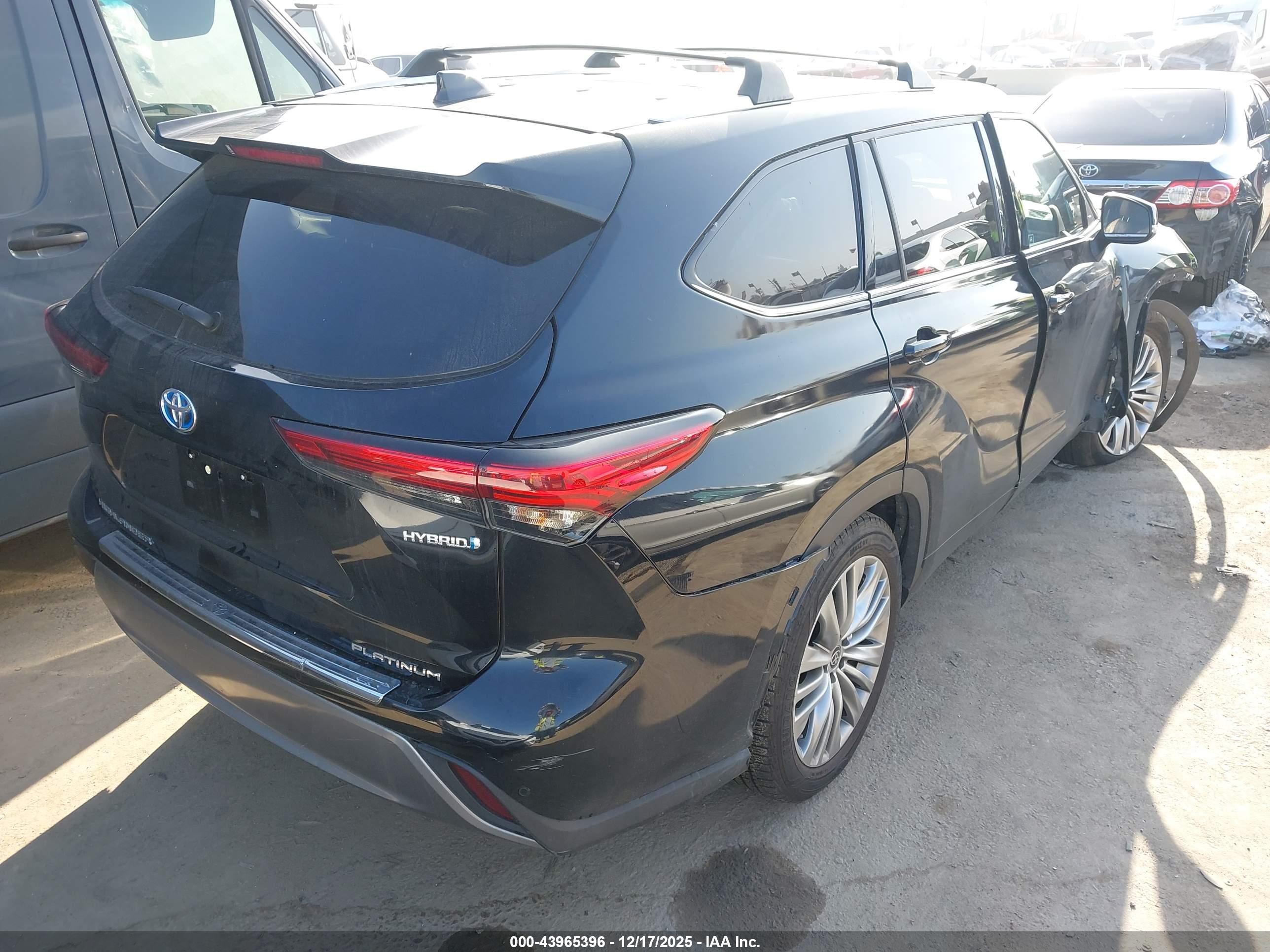 TOYOTA HIGHLANDER image 4