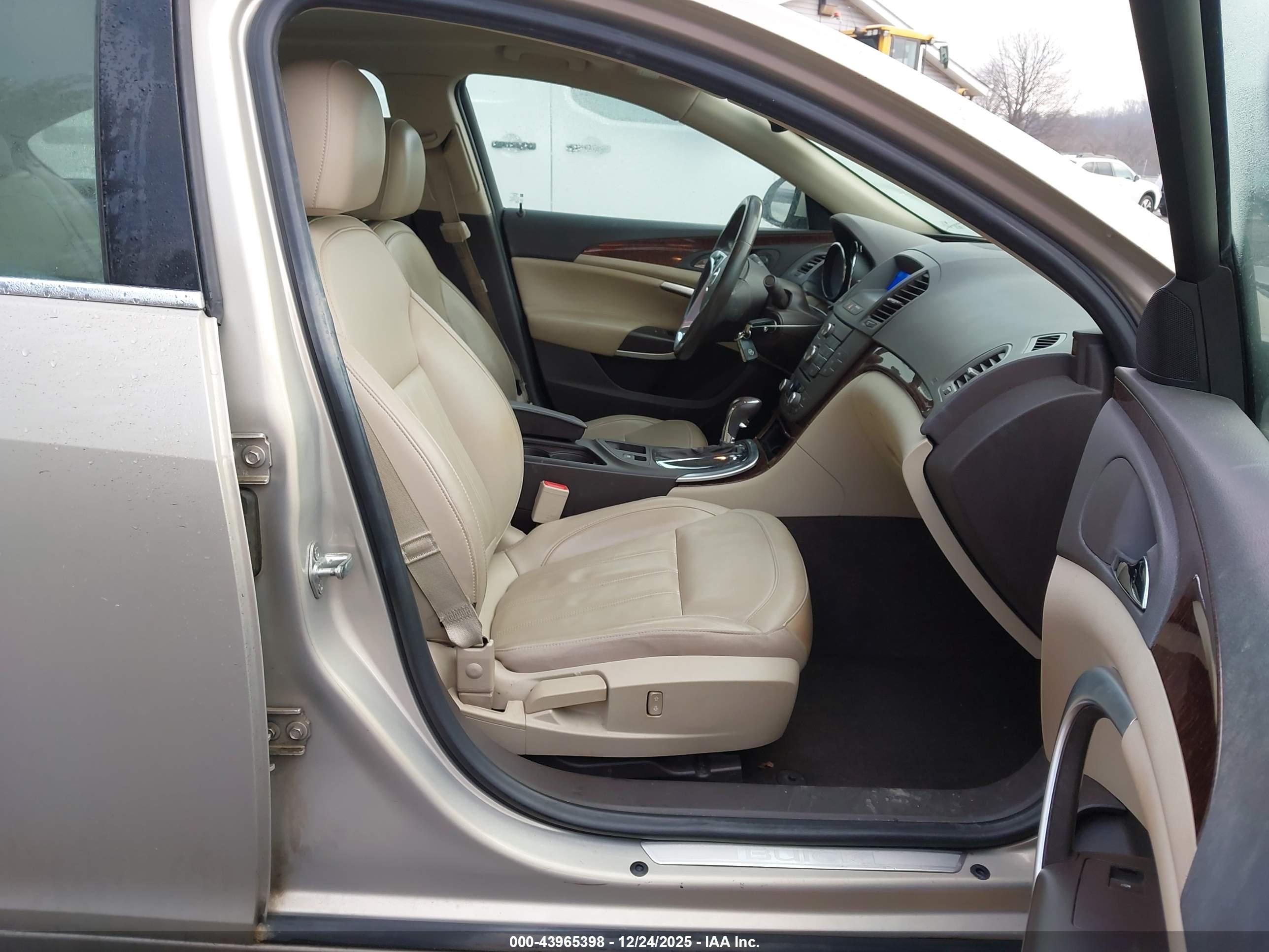BUICK REGAL image 5