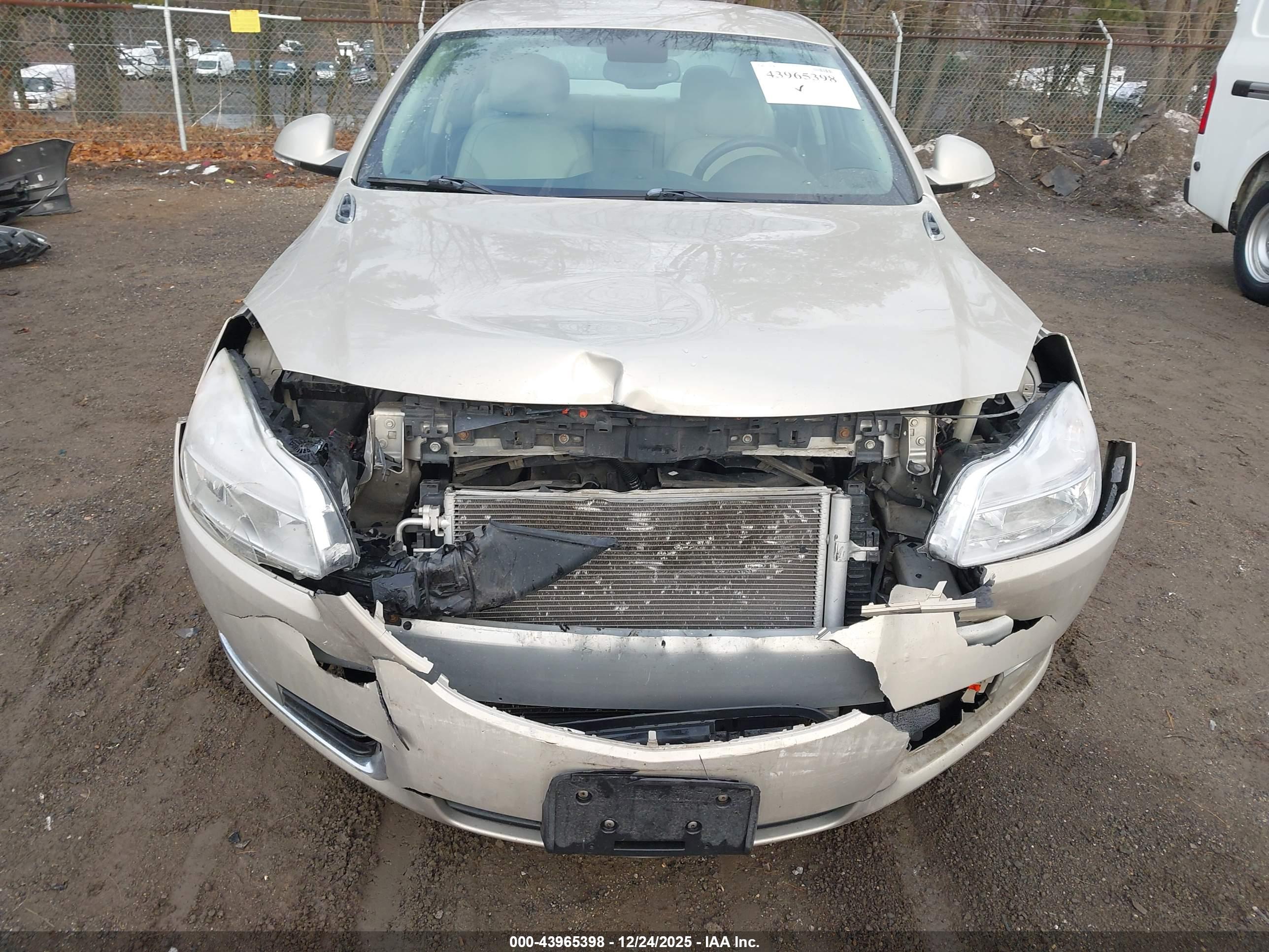 BUICK REGAL image 6