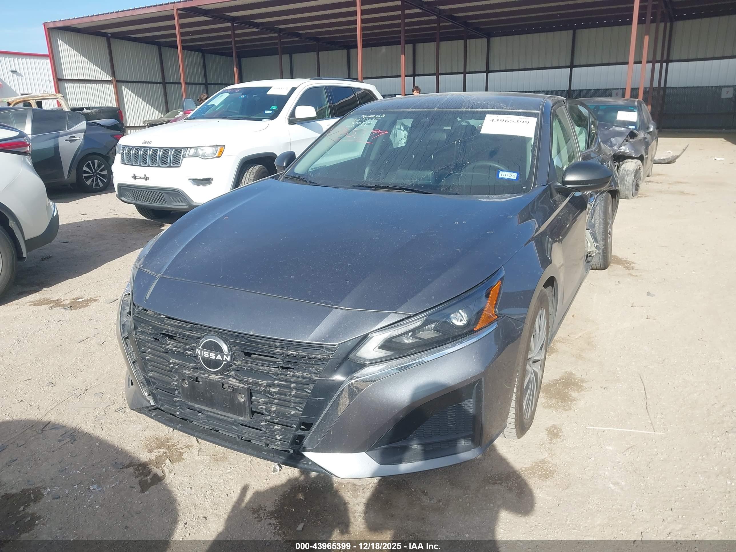 NISSAN ALTIMA image 2