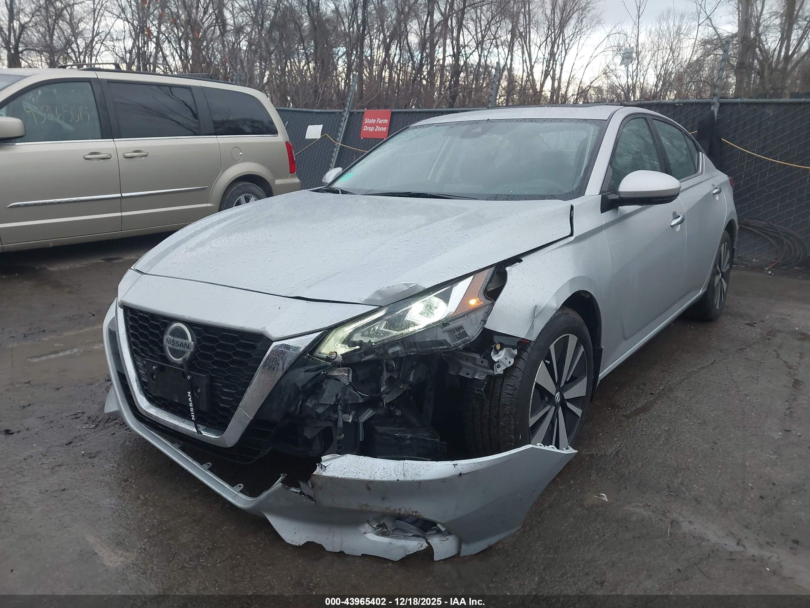 NISSAN ALTIMA image 2