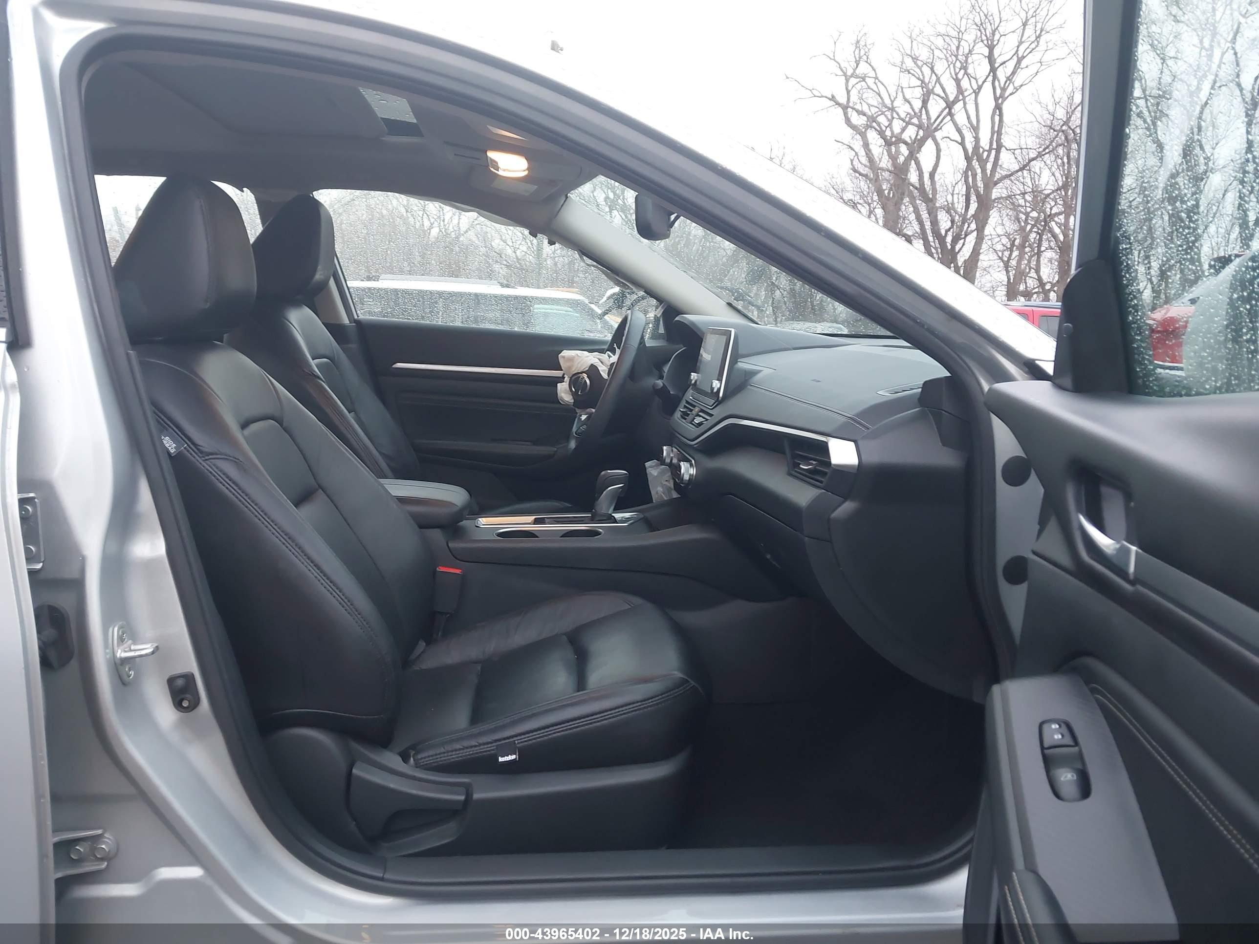 NISSAN ALTIMA image 5