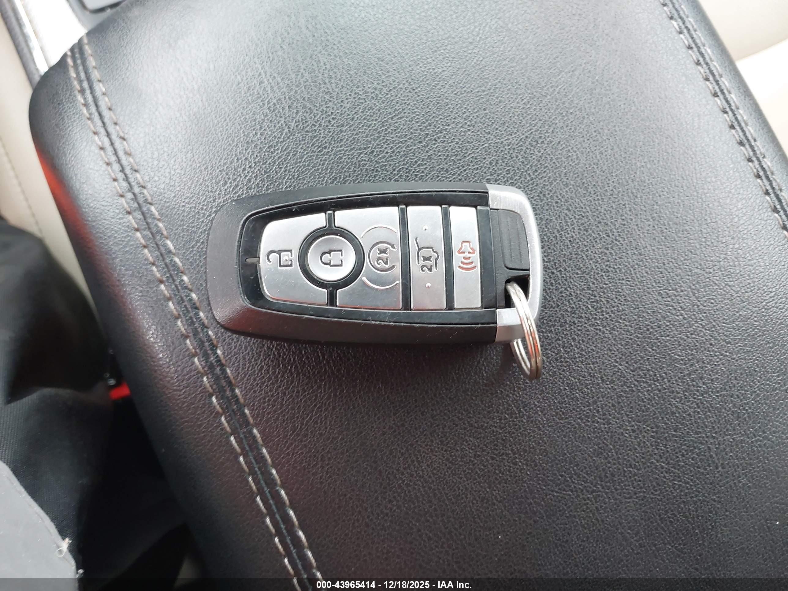 FORD EDGE image 11