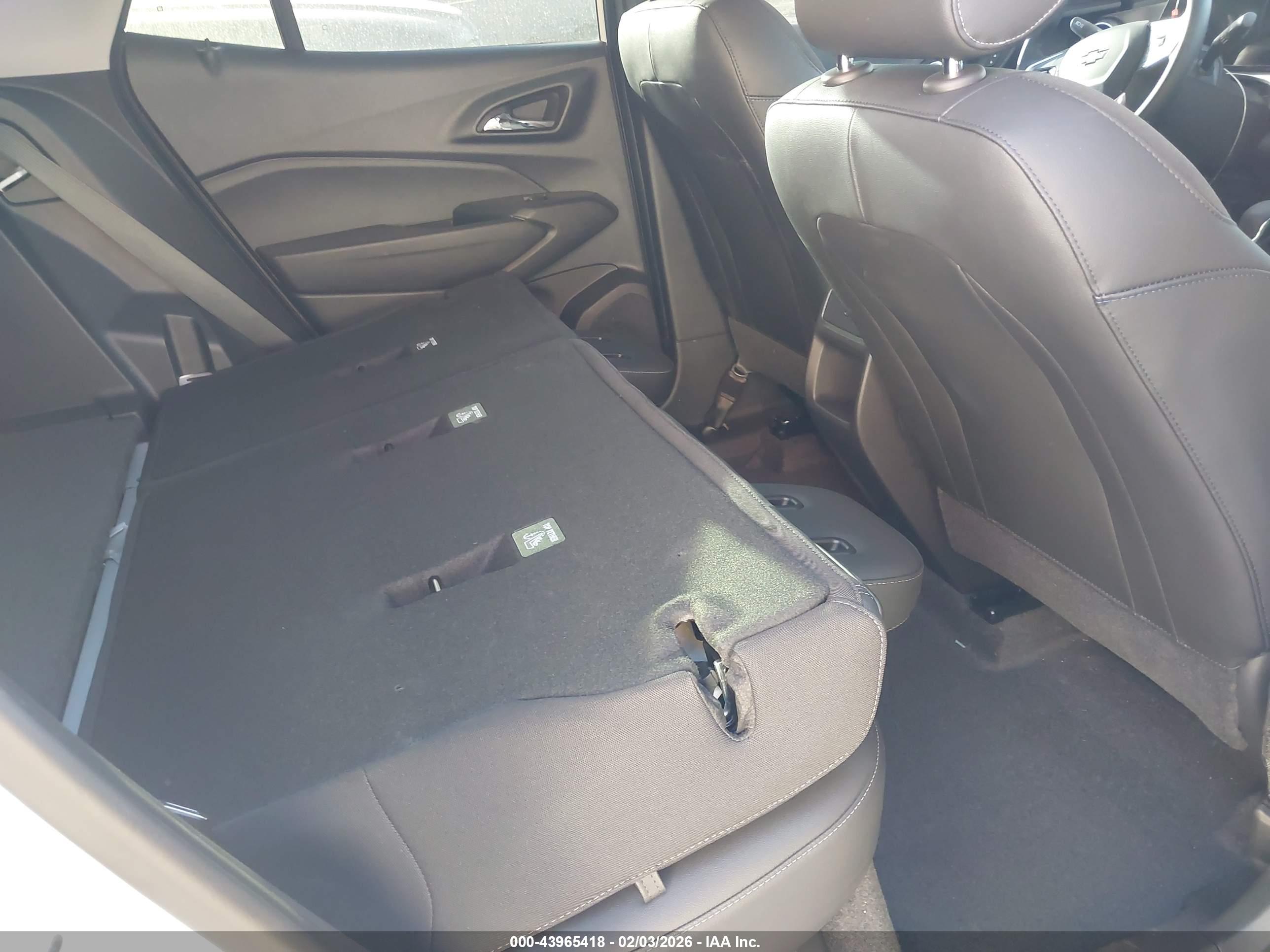 CHEVROLET TRAX image 8