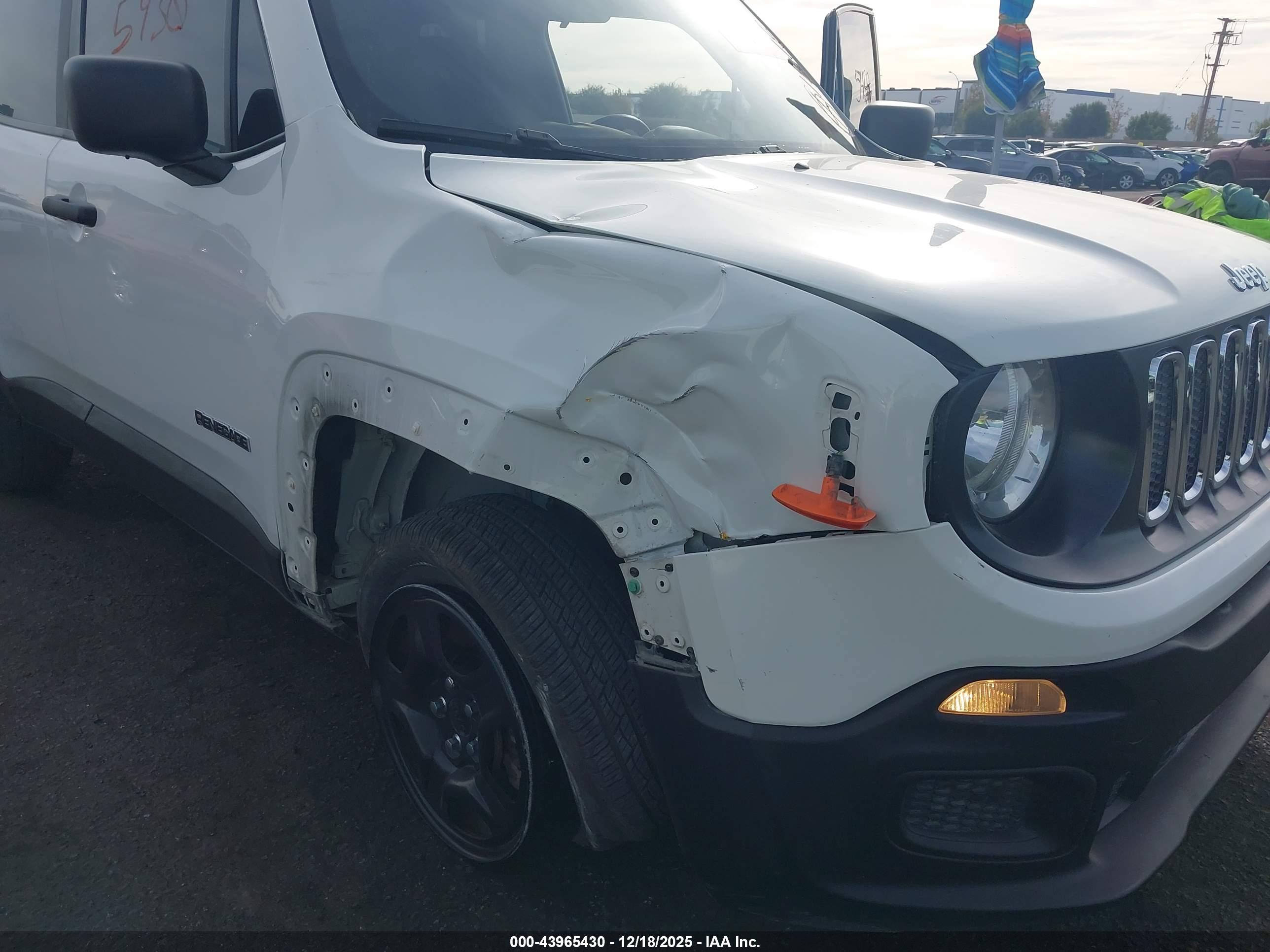 JEEP RENEGADE image 6