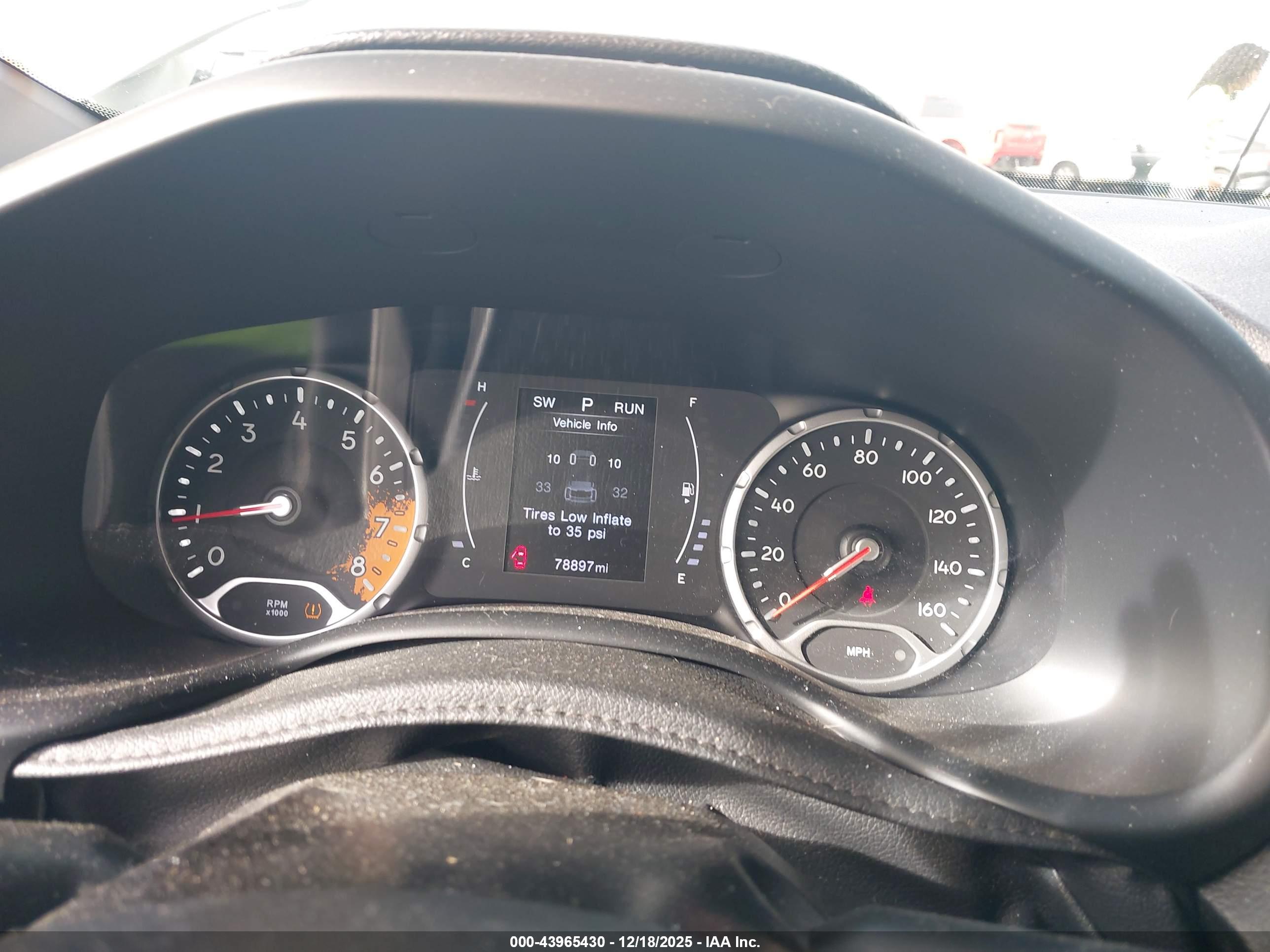 JEEP RENEGADE image 7