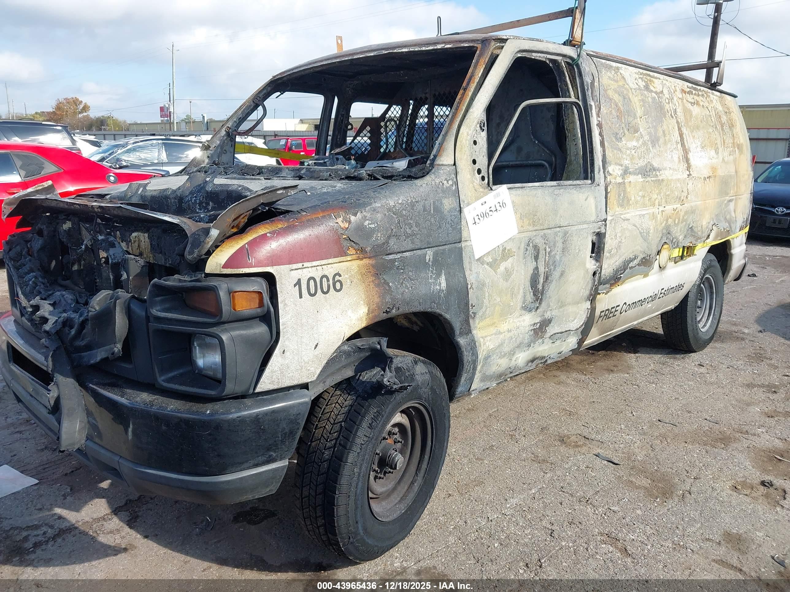 FORD E-250 image 2