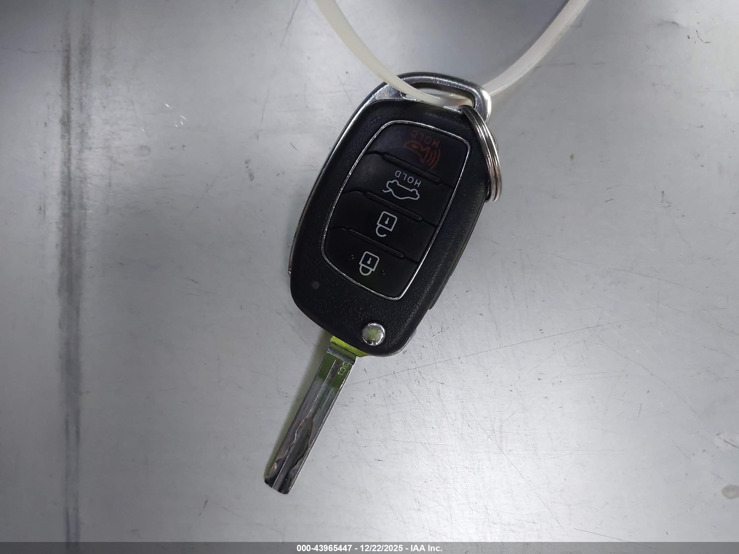 HYUNDAI SONATA image 11
