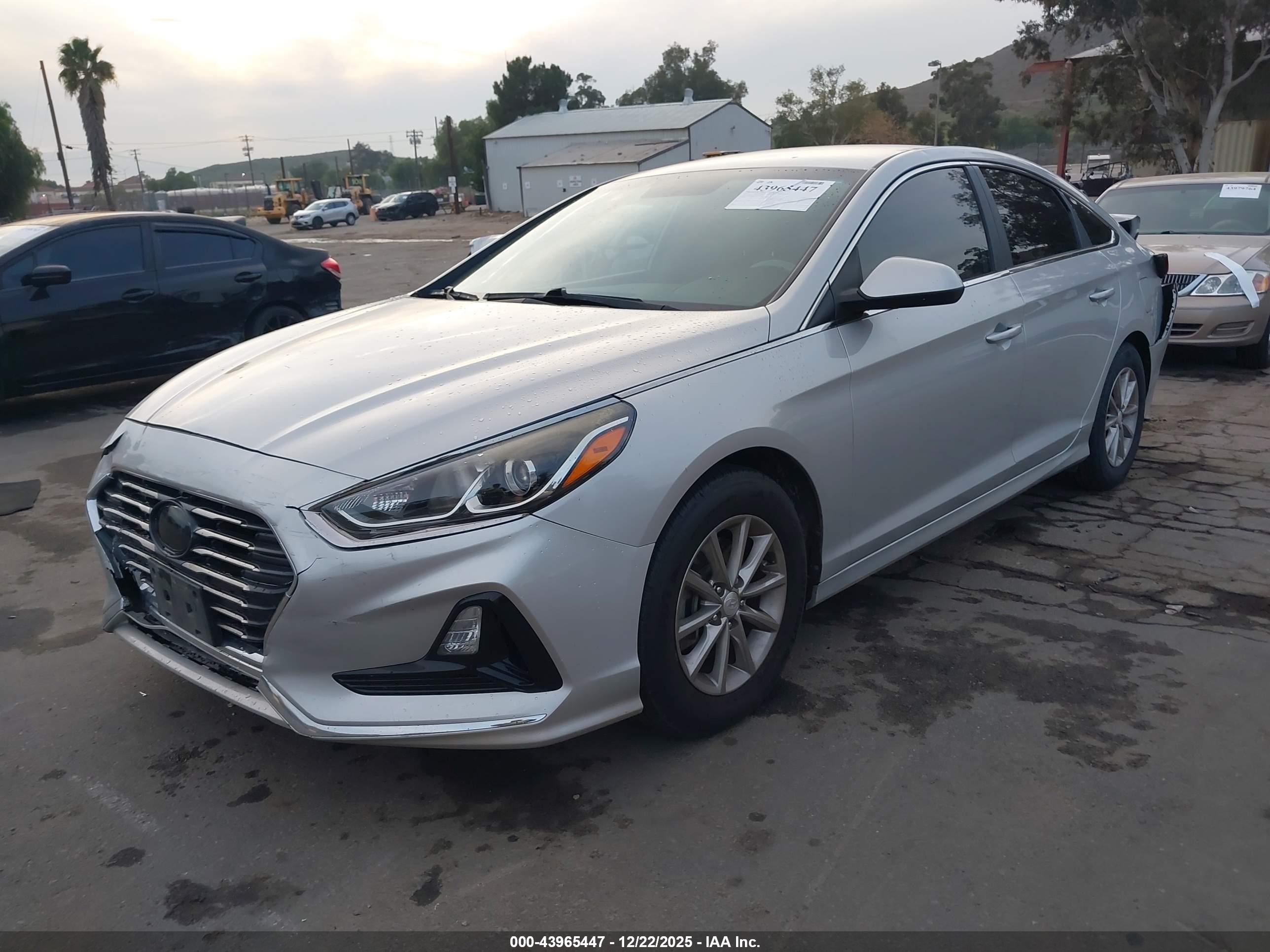 HYUNDAI SONATA image 2