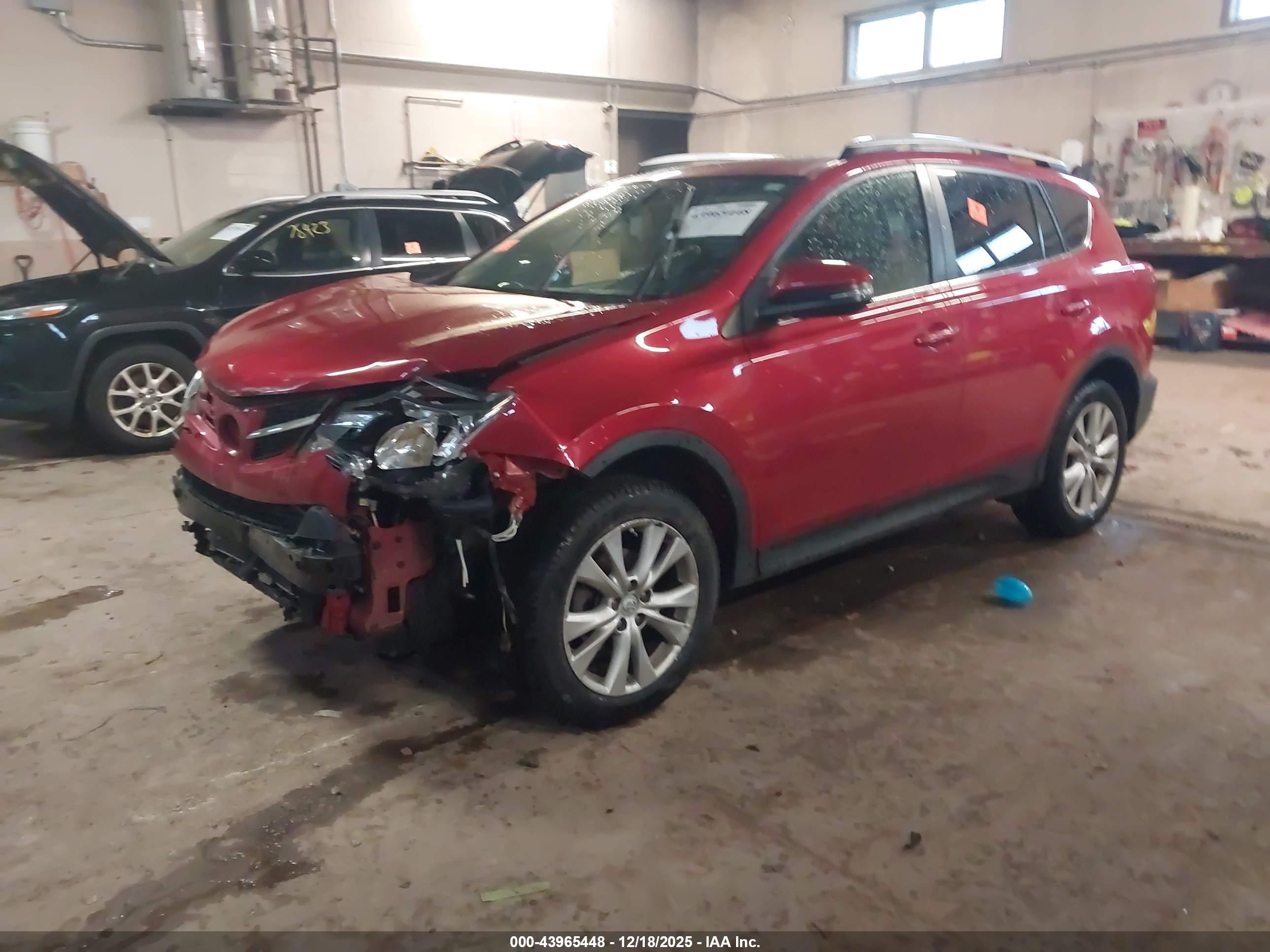 TOYOTA RAV4 image 2