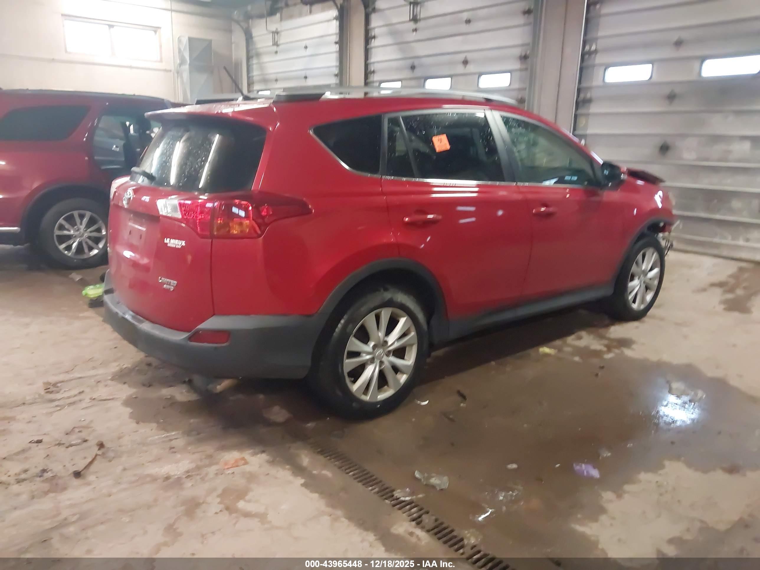 TOYOTA RAV4 image 4