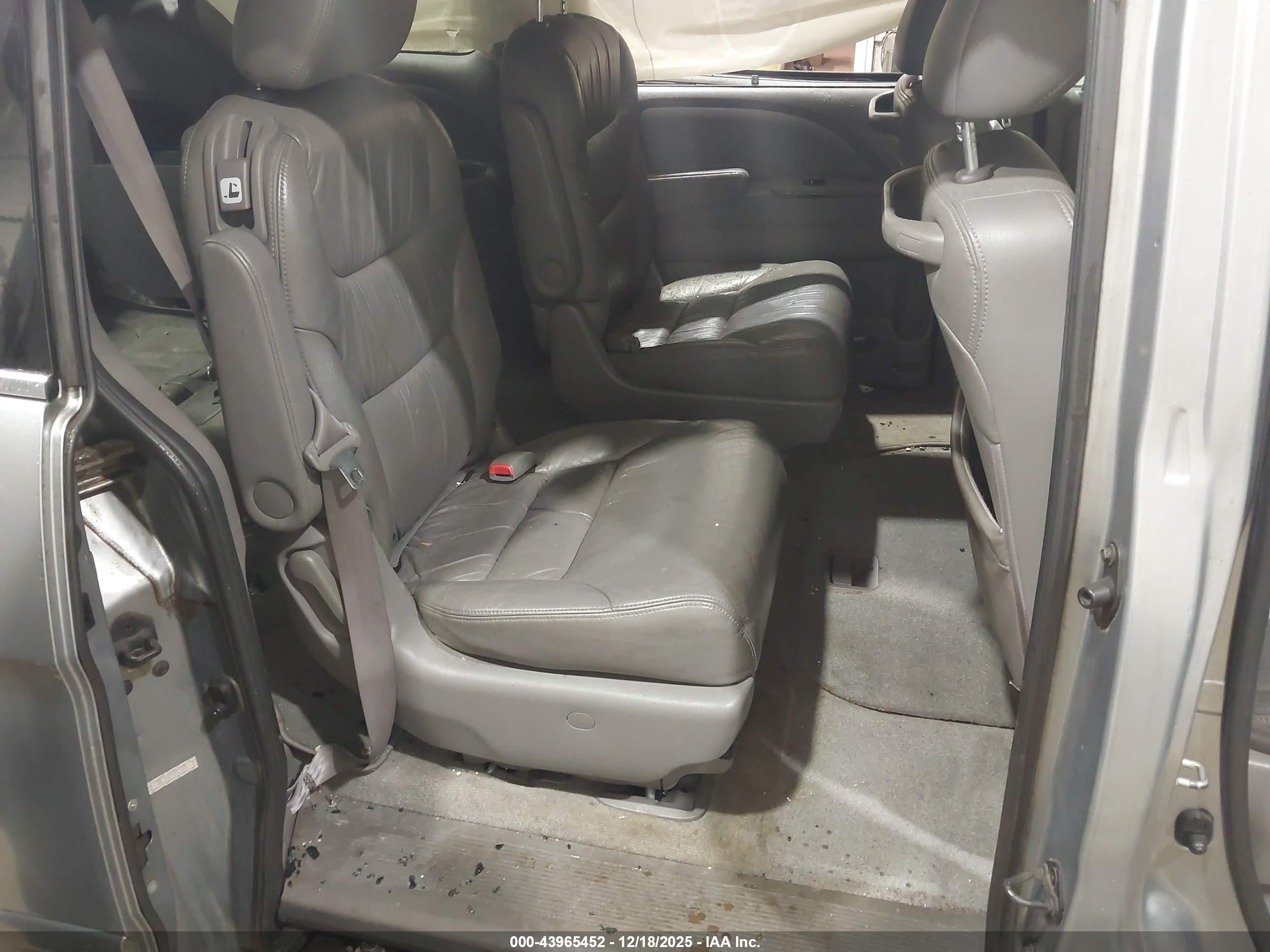 HONDA ODYSSEY image 8