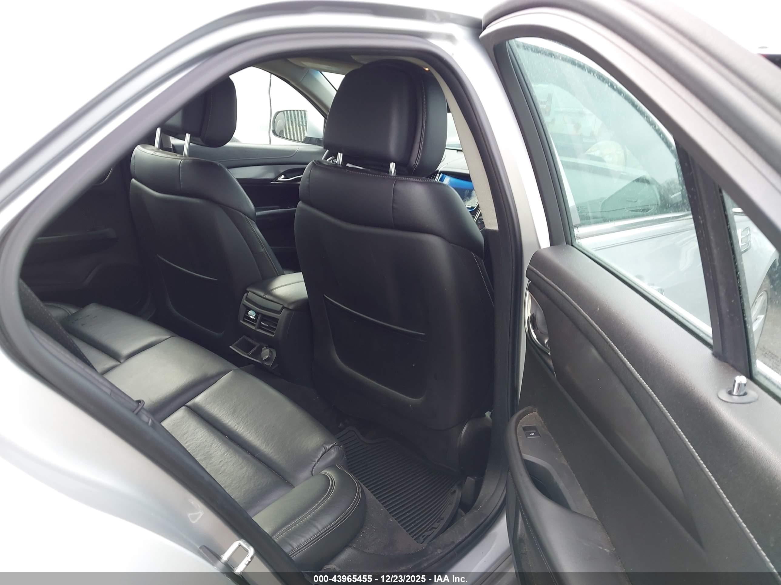 CADILLAC ATS image 8