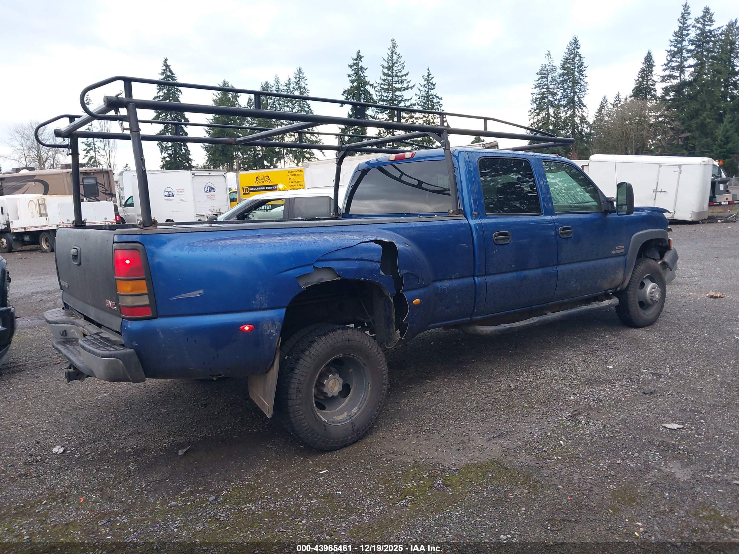 CHEVROLET SILVERADO image 4