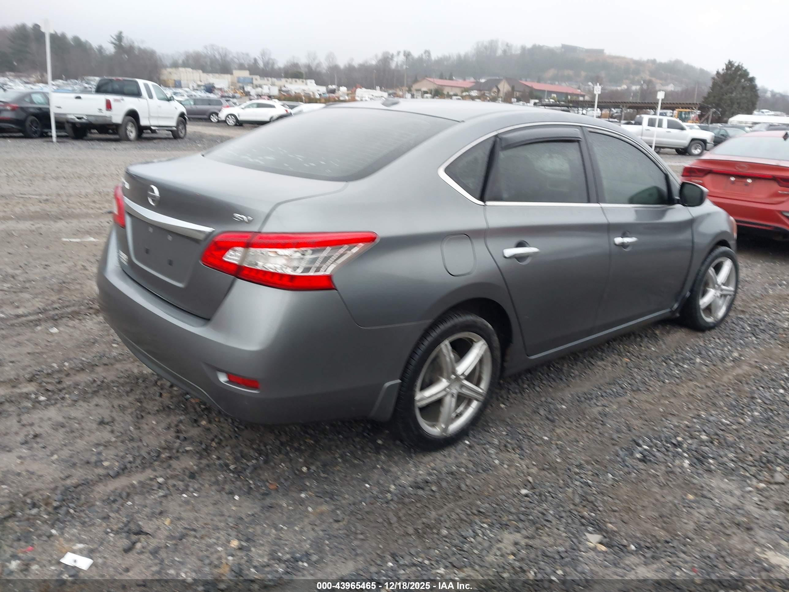 NISSAN SENTRA image 4