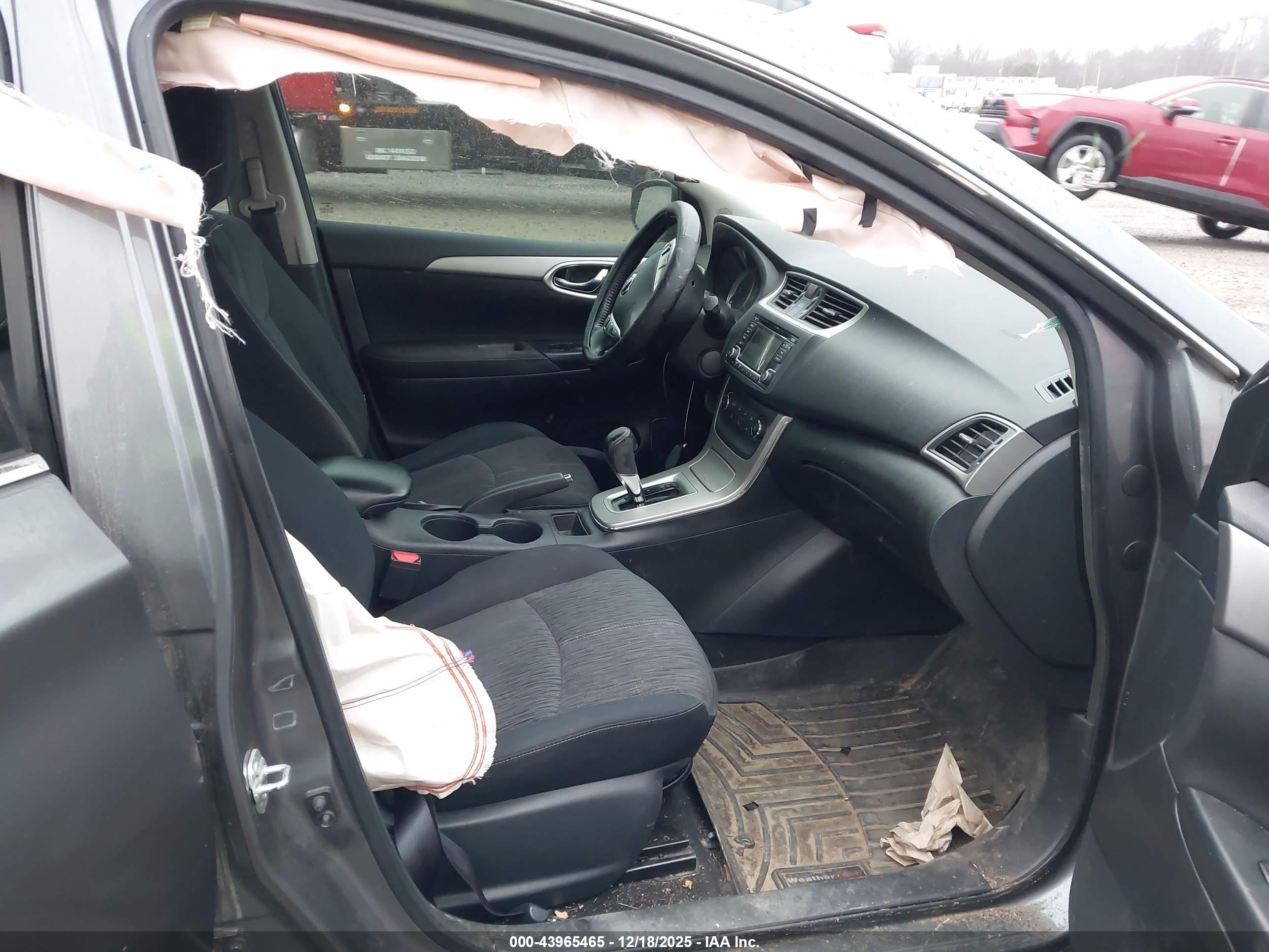 NISSAN SENTRA image 5