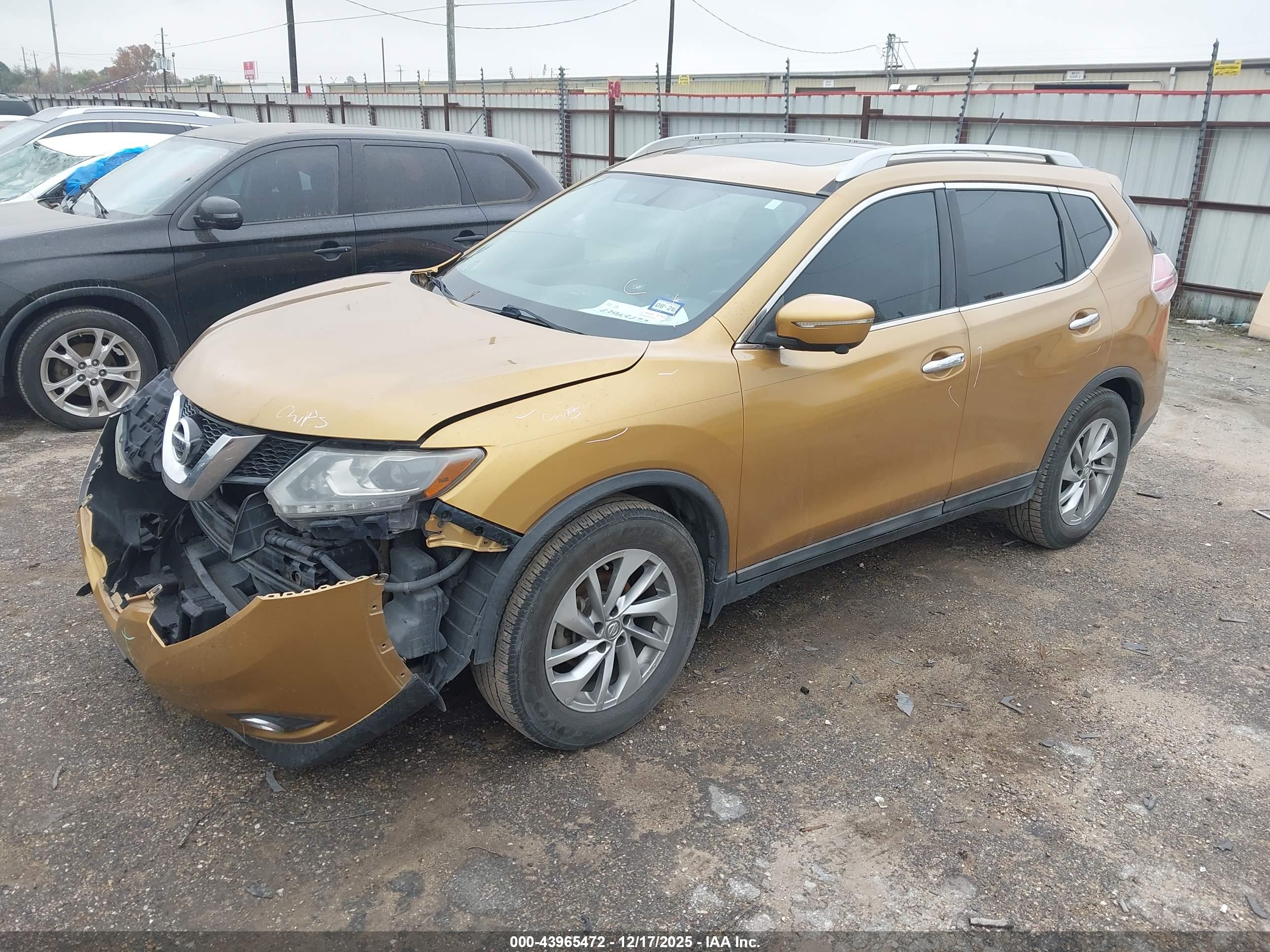 NISSAN ROGUE image 2