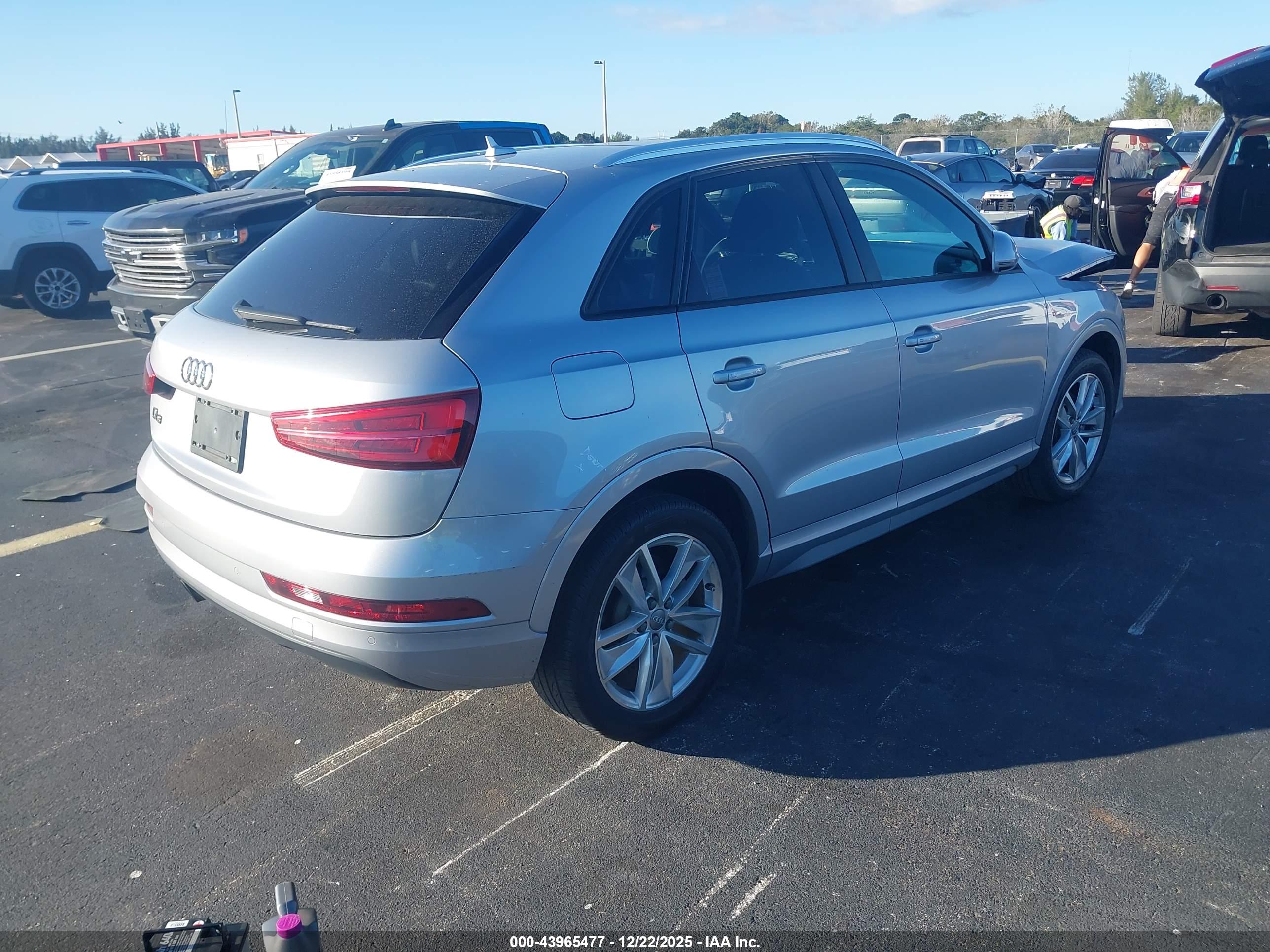 AUDI Q3 image 4