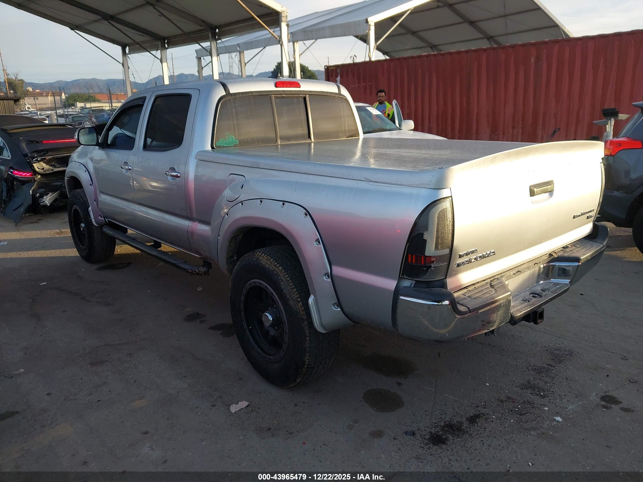 TOYOTA TACOMA image 3