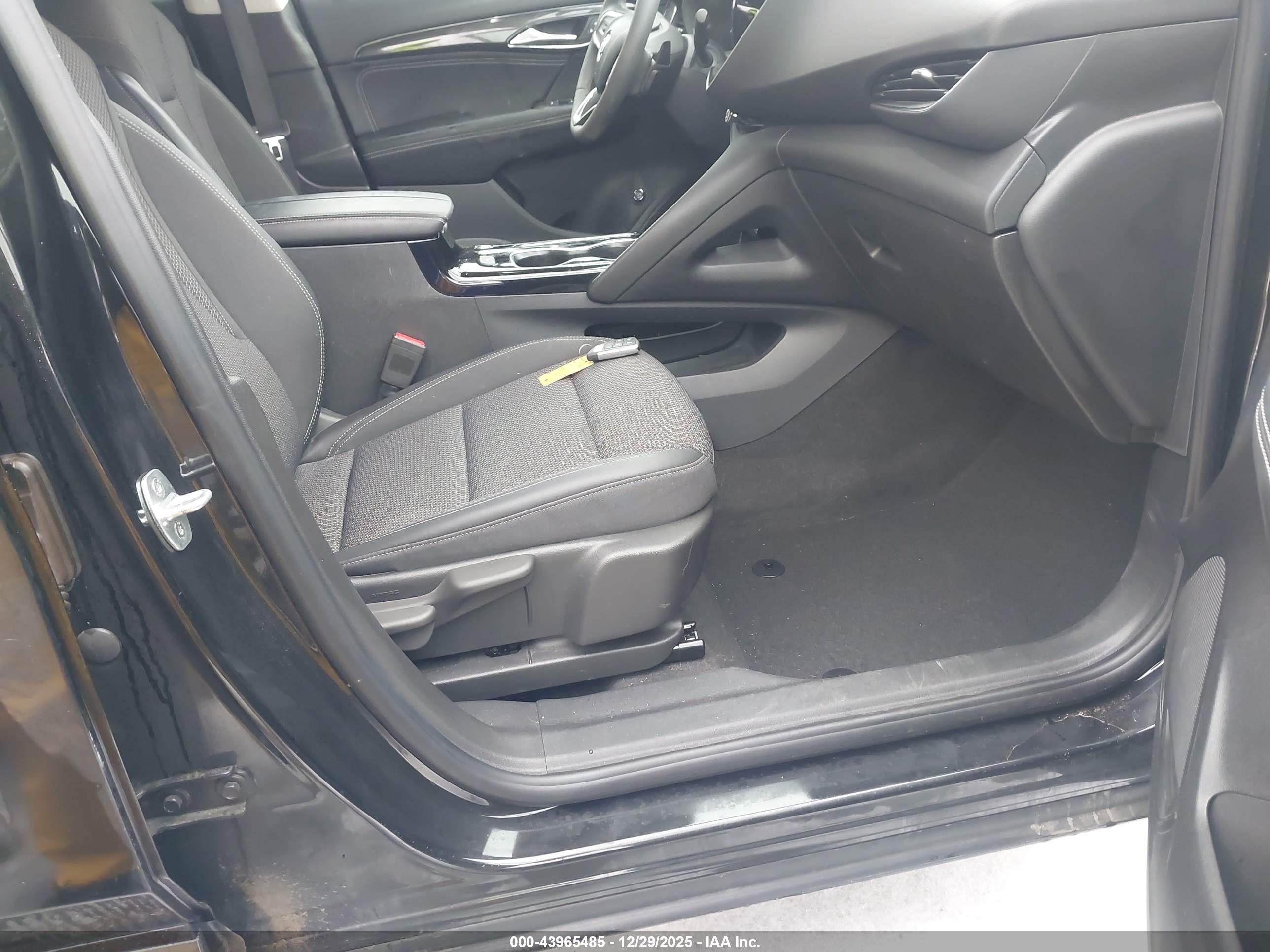 BUICK ENVISION image 5