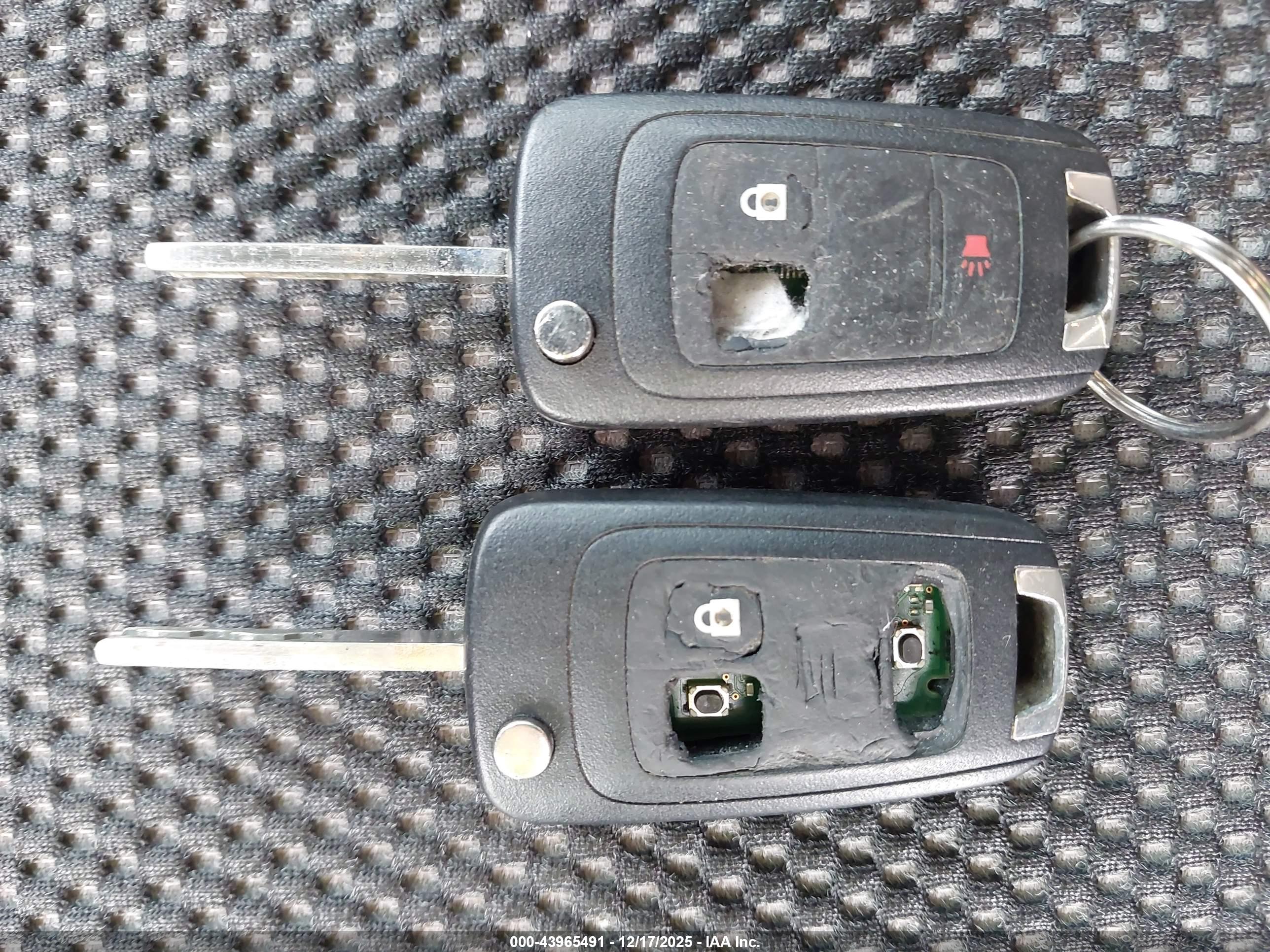CHEVROLET EQUINOX image 11