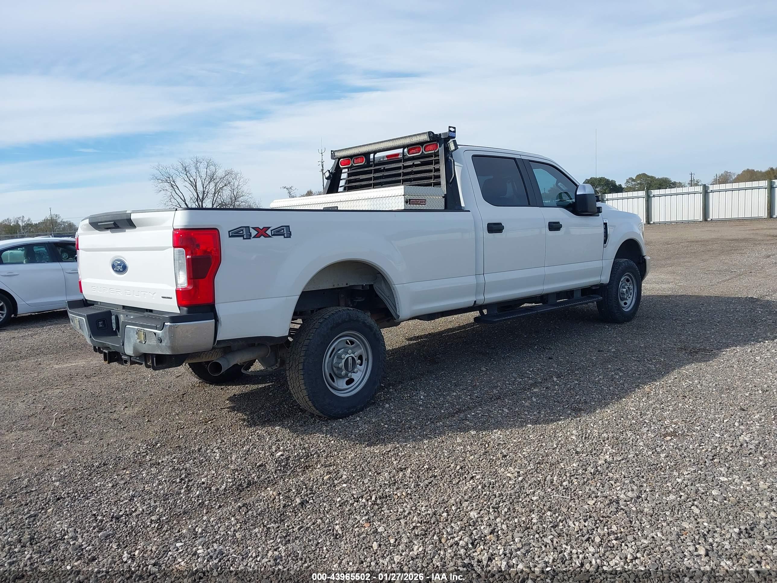 FORD F-350 image 4