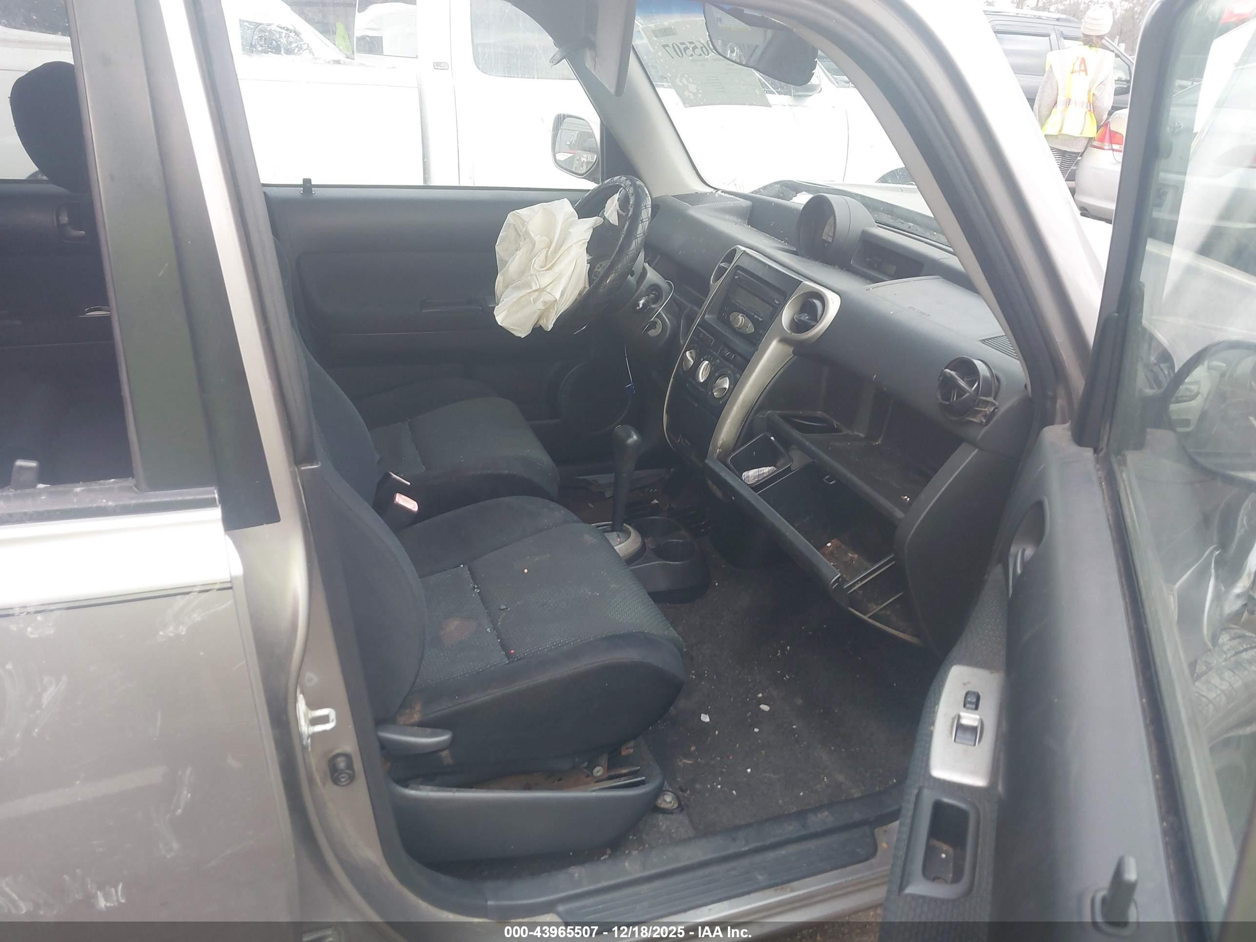SCION XB image 5