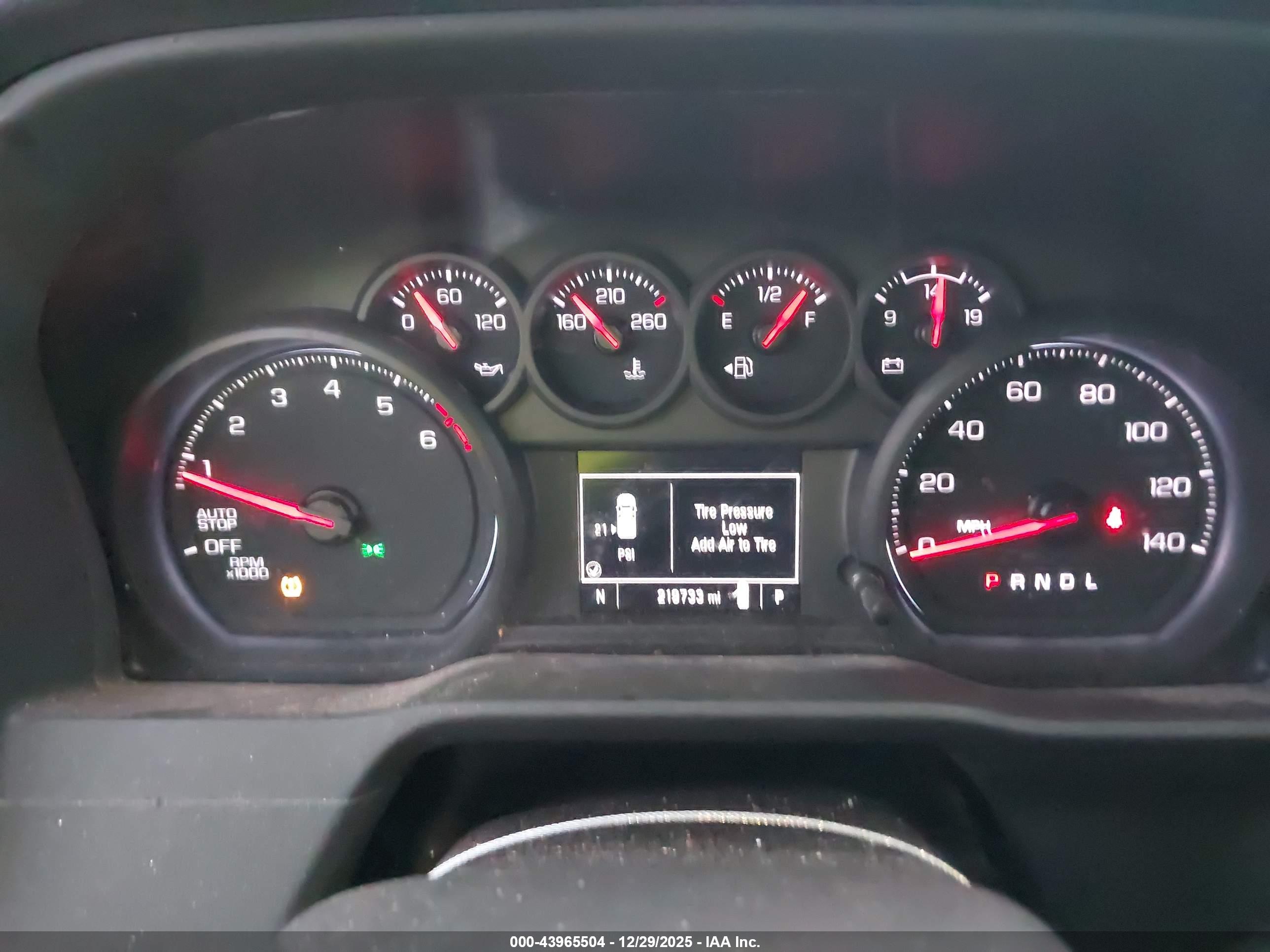 CHEVROLET SILVERADO image 7