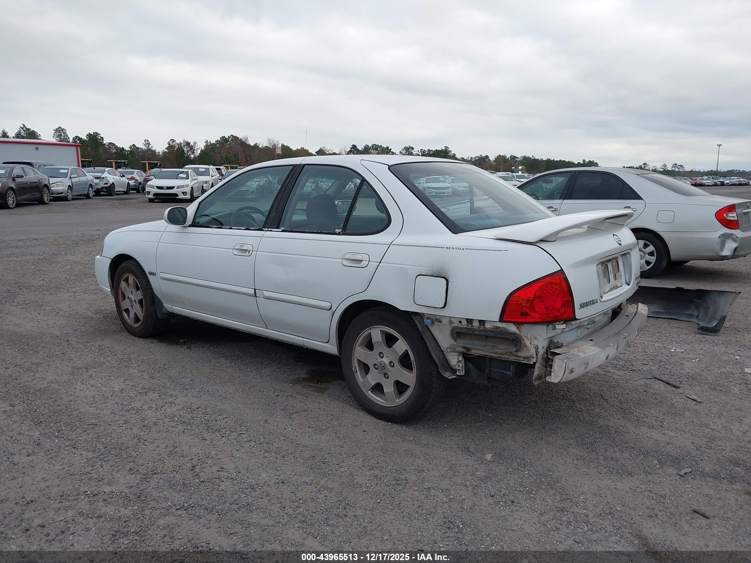 NISSAN SENTRA image 3
