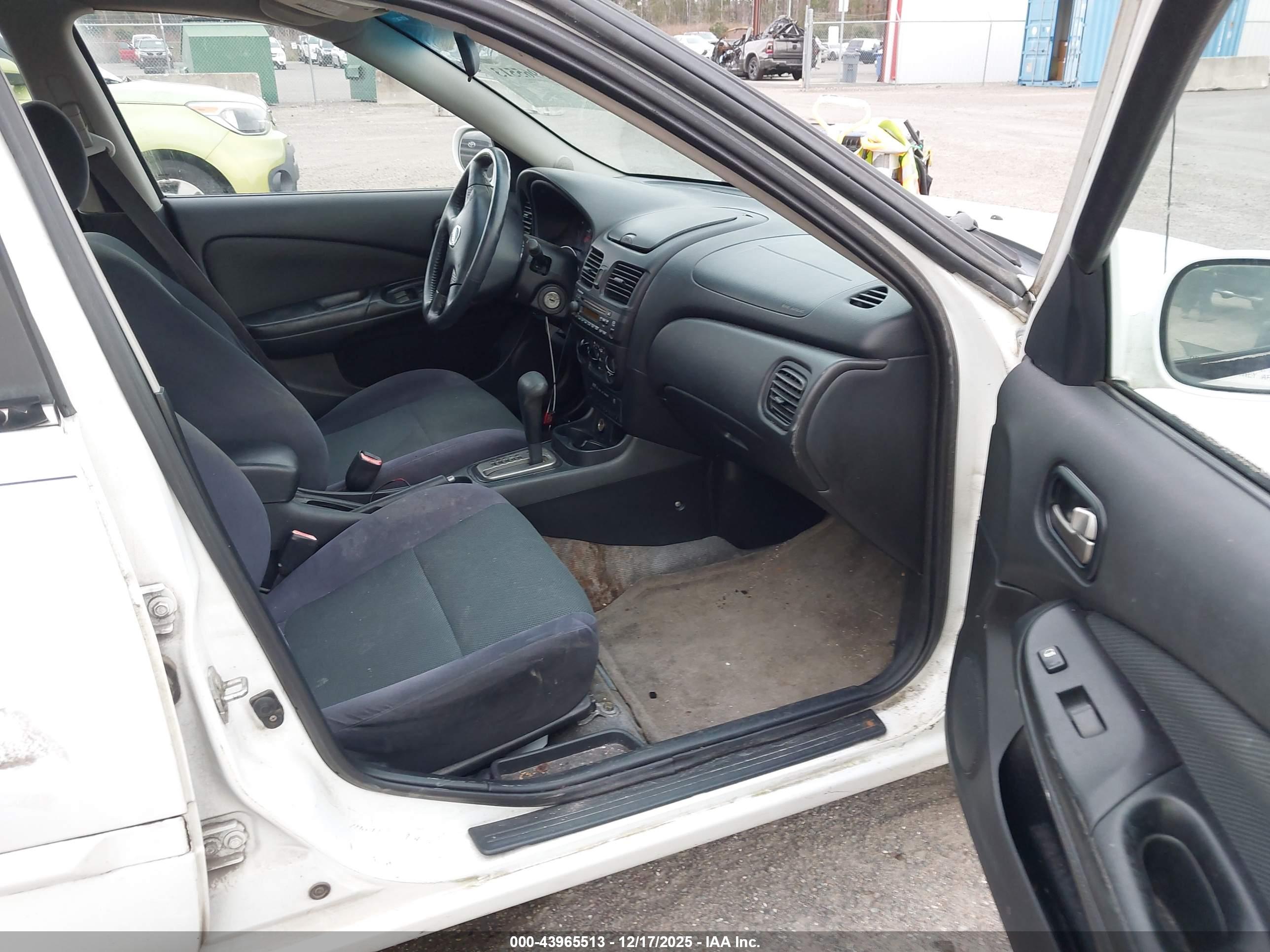 NISSAN SENTRA image 5