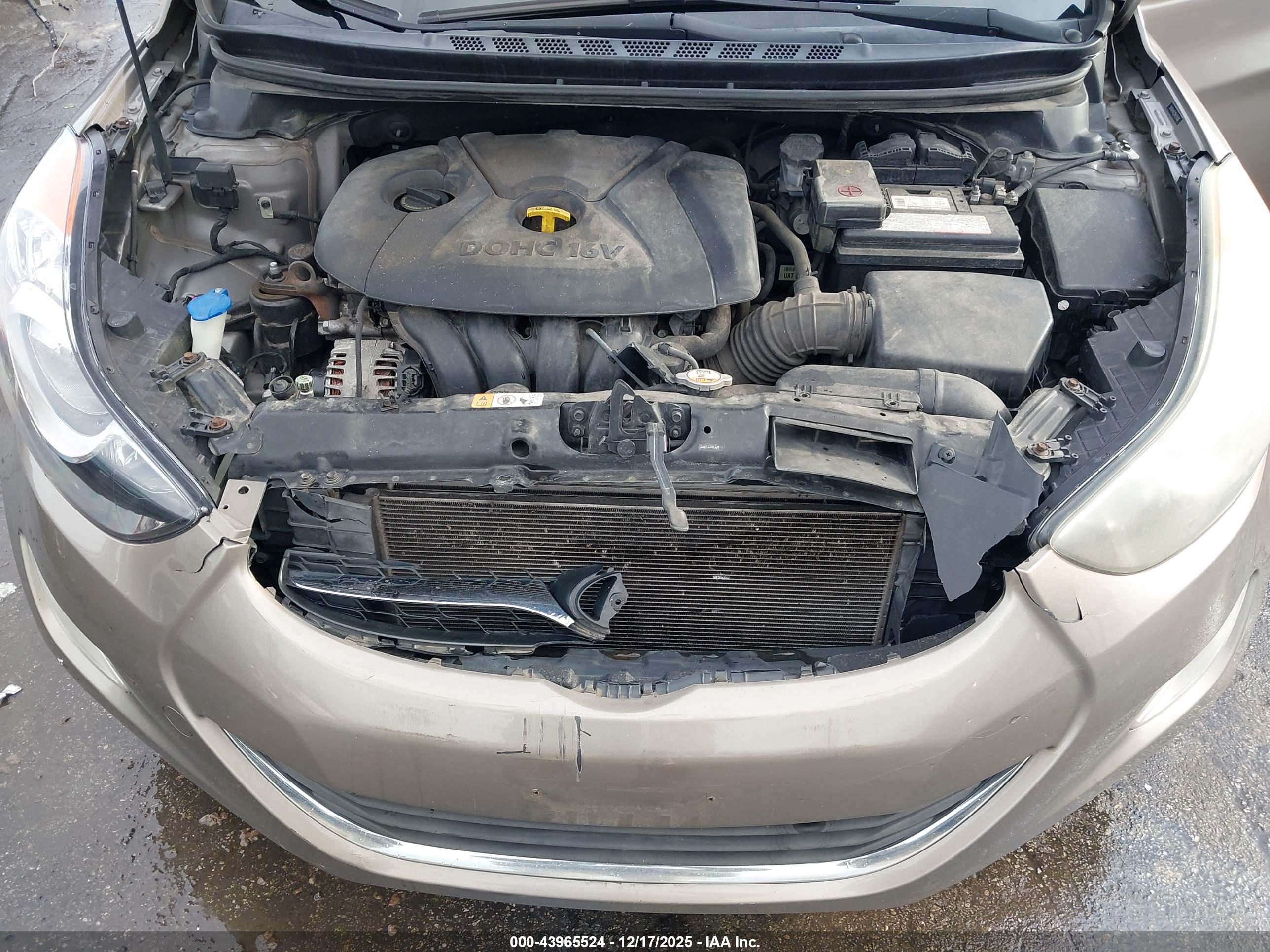 HYUNDAI ELANTRA image 10