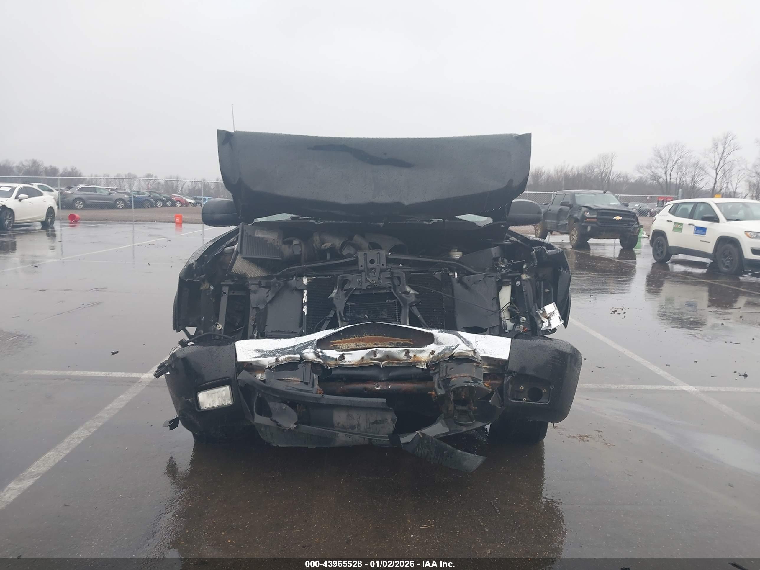 CHEVROLET SILVERADO image 6