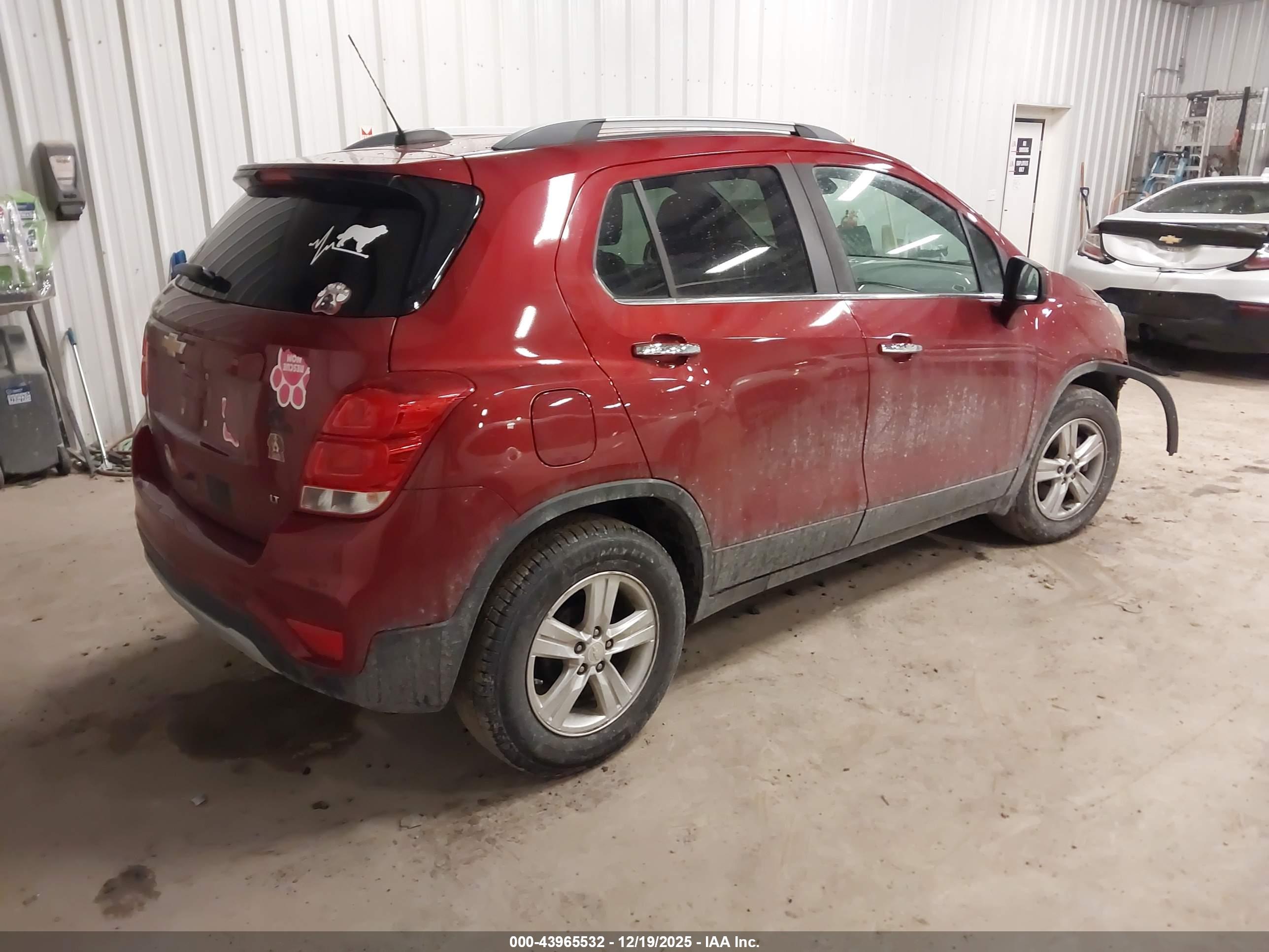 CHEVROLET TRAX image 4