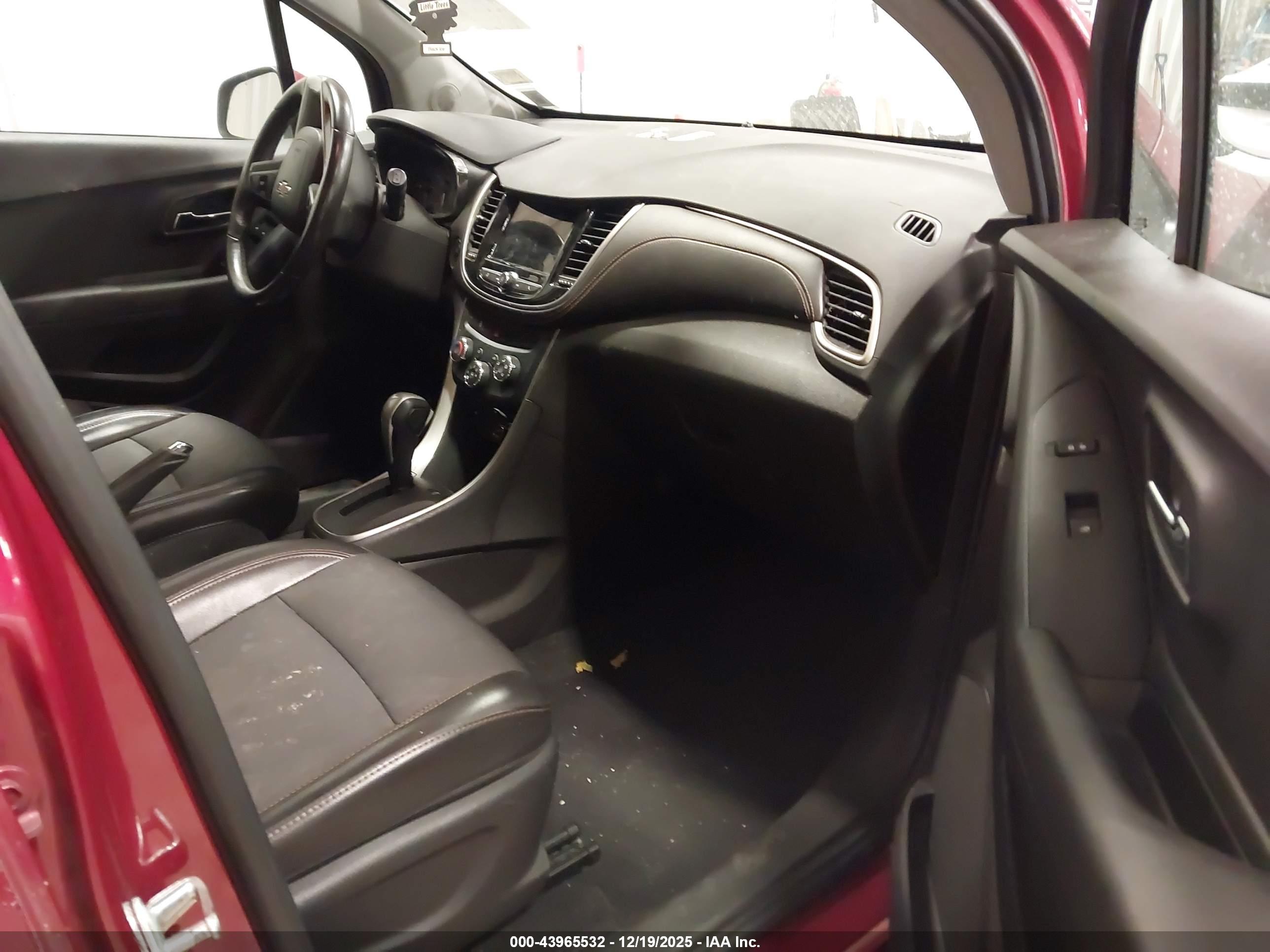 CHEVROLET TRAX image 5